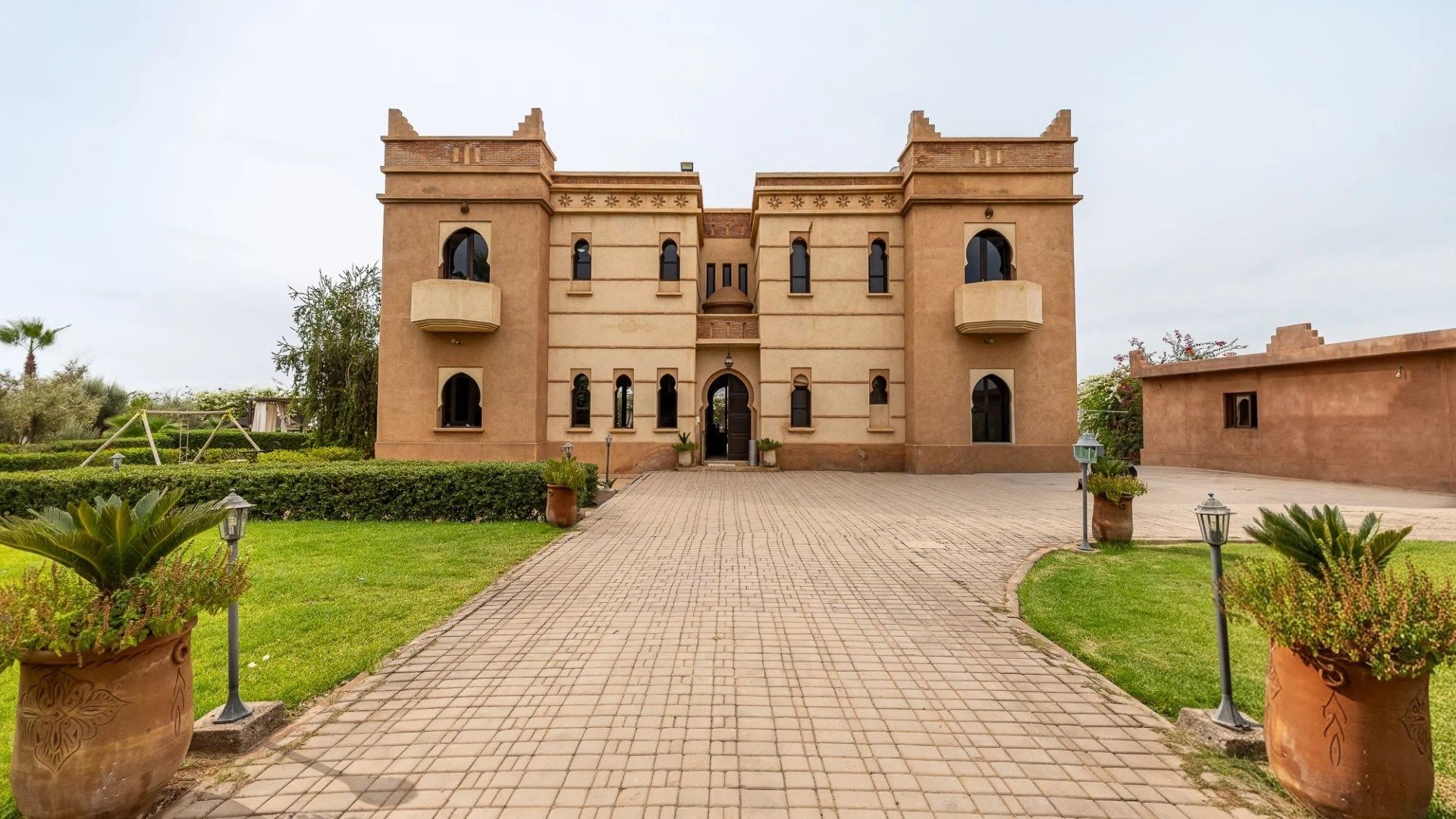 Buy Villa 12&nbsp;rooms 480&nbsp;m² Marrakech