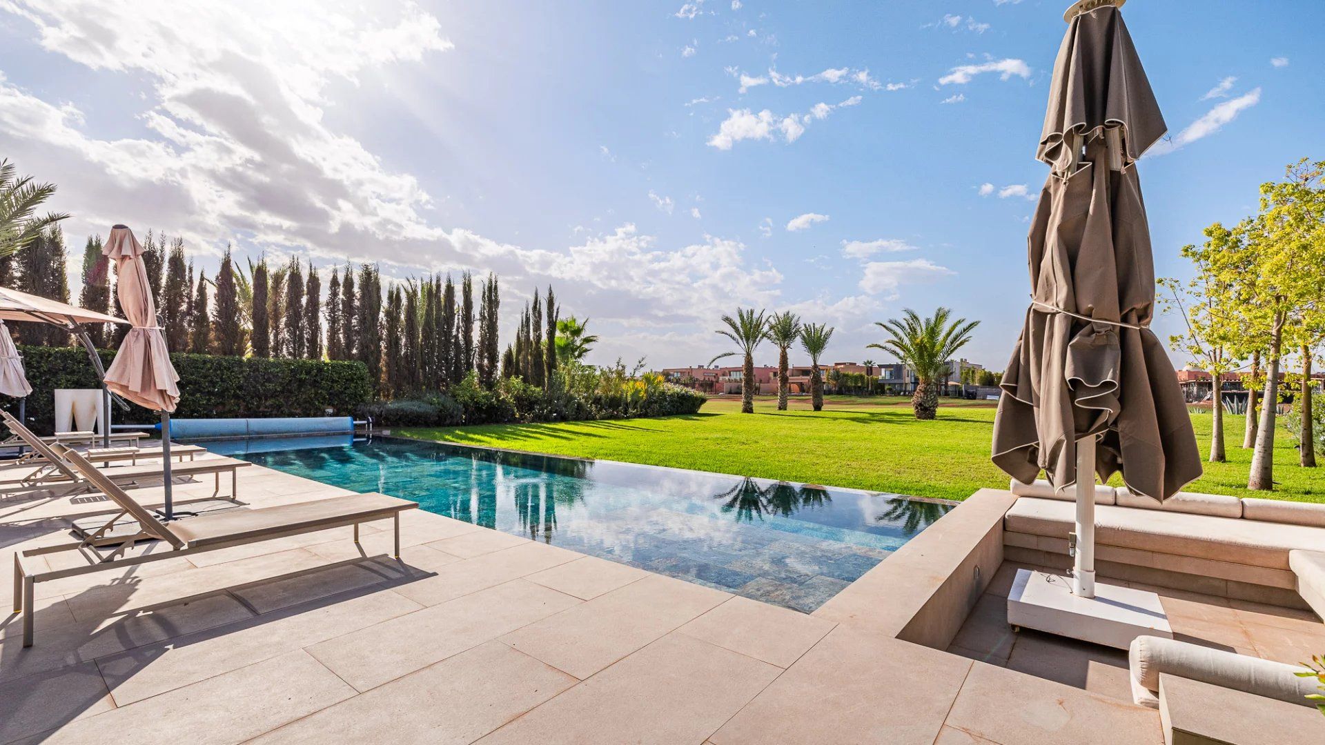 Louer Villa 8 pièces 550 m² Marrakech