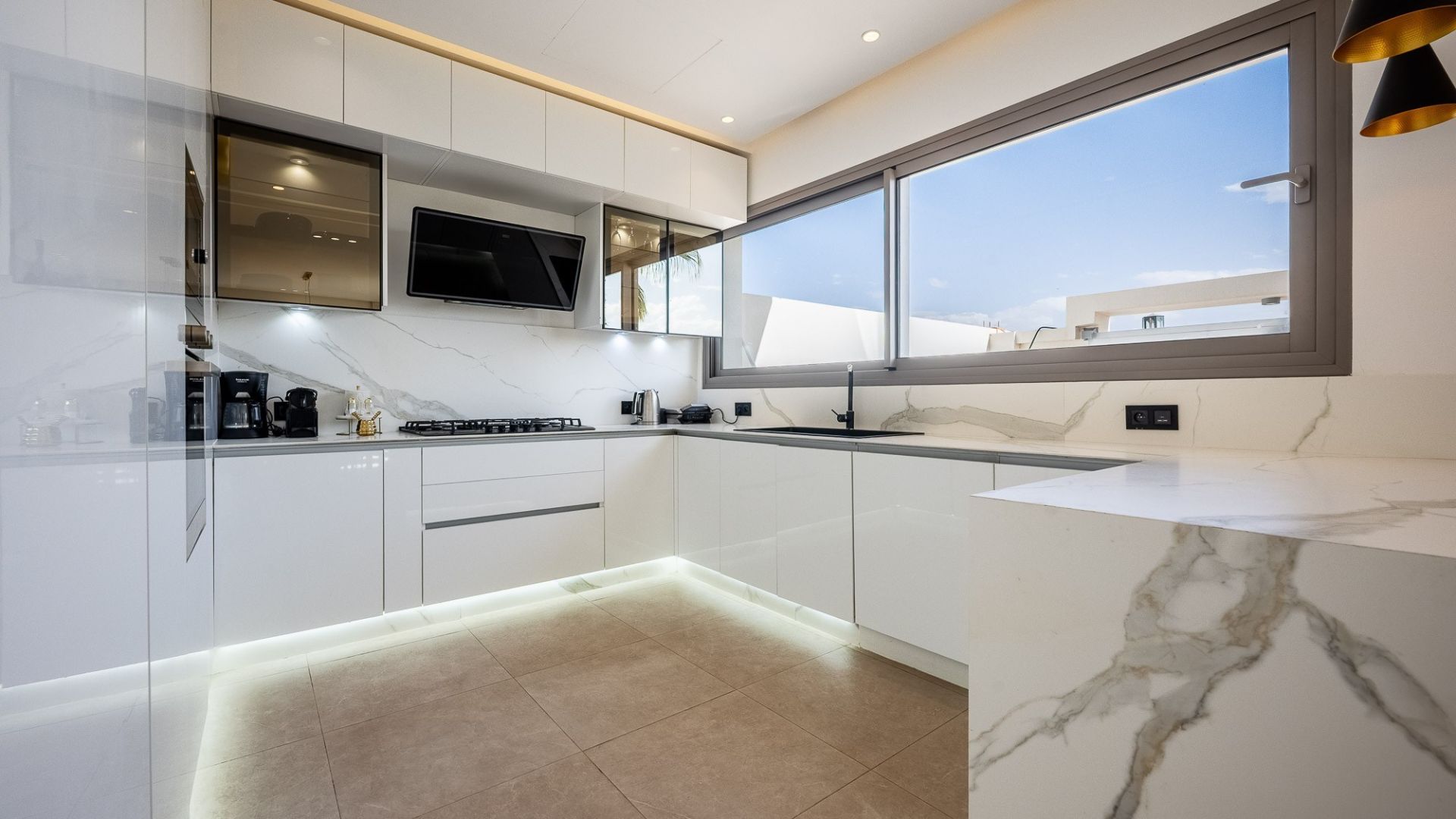 Louer Villa 6 pièces 450 m² Marrakech