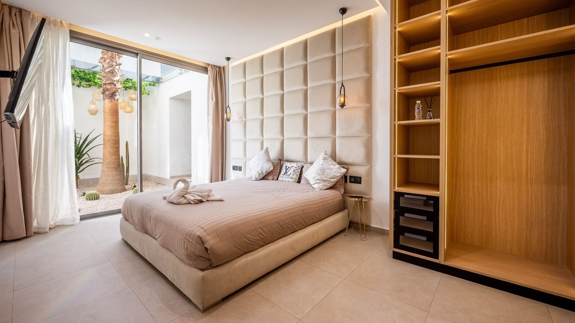 Louer Villa 6 pièces 450 m² Marrakech