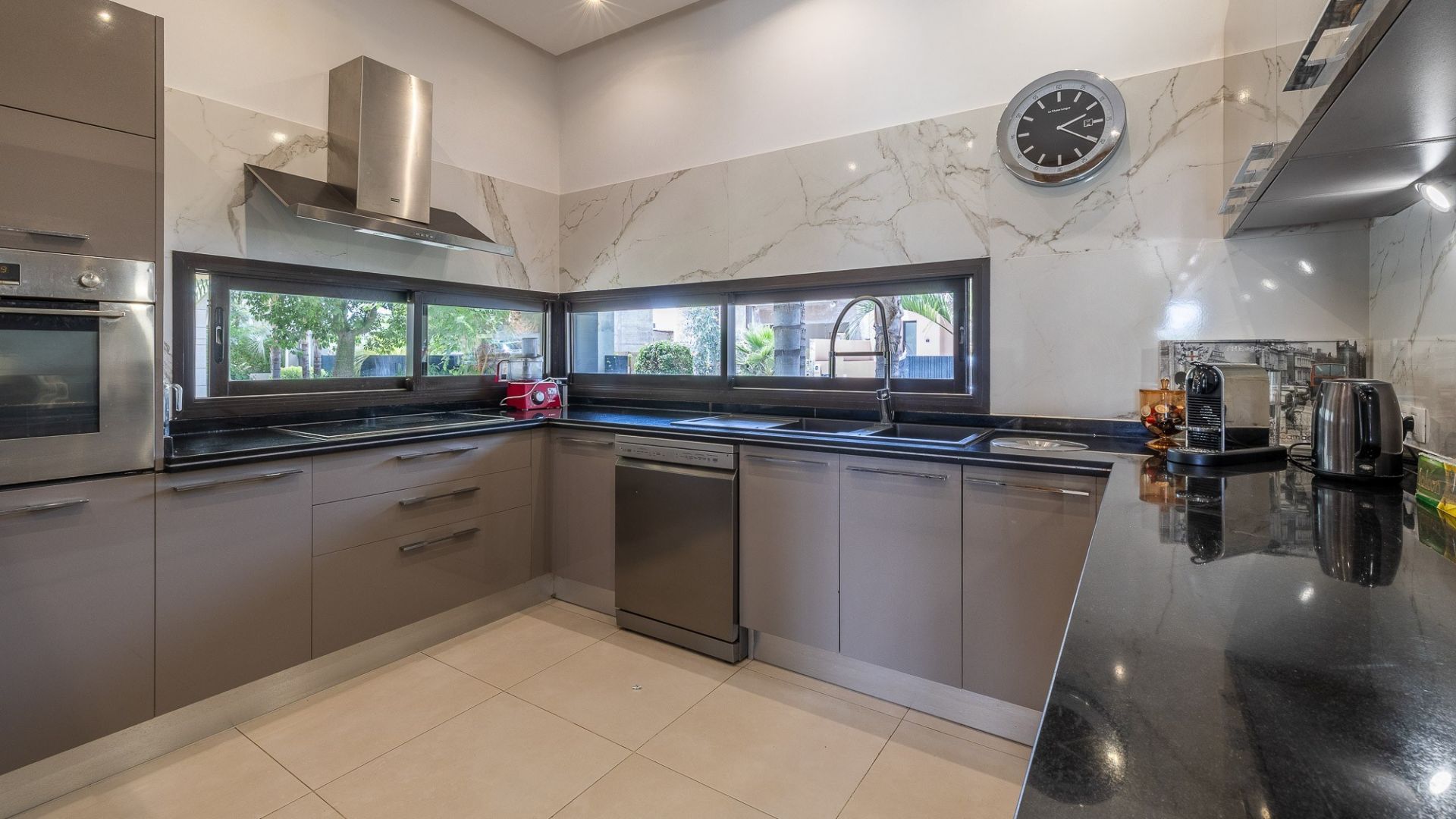 Buy Villa 8&nbsp;rooms 350&nbsp;m² Marrakech