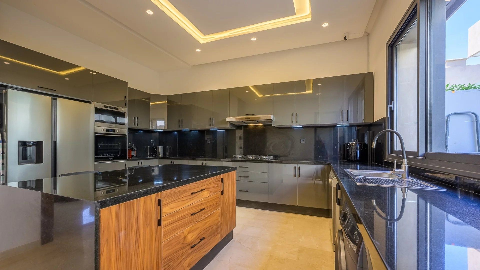 Buy Villa 6&nbsp;rooms 350&nbsp;m² Marrakech