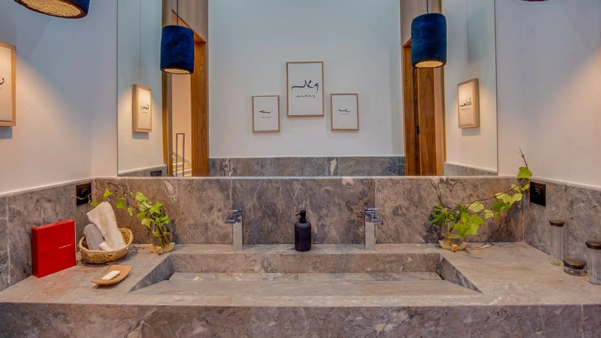 Louer Villa 6&nbsp;pièces 250&nbsp;m² Marrakech