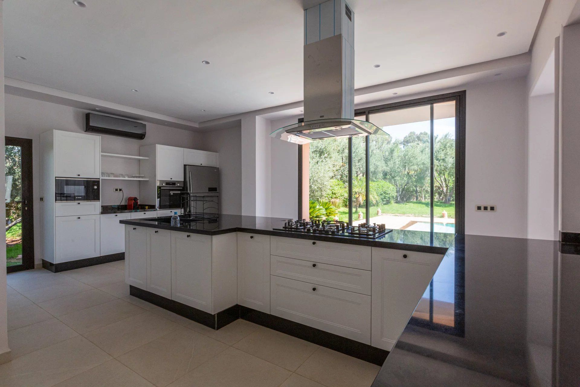 Louer Villa 7&nbsp;pièces 370&nbsp;m² Marrakech