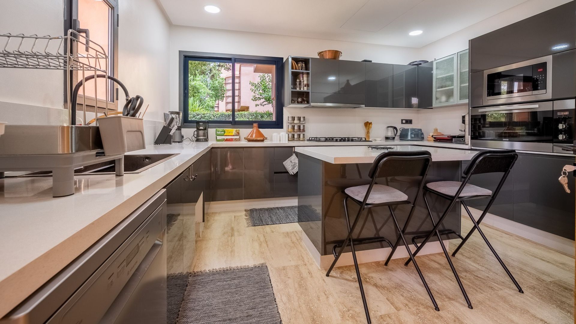 Buy Villa 8&nbsp;rooms 380&nbsp;m² Marrakech