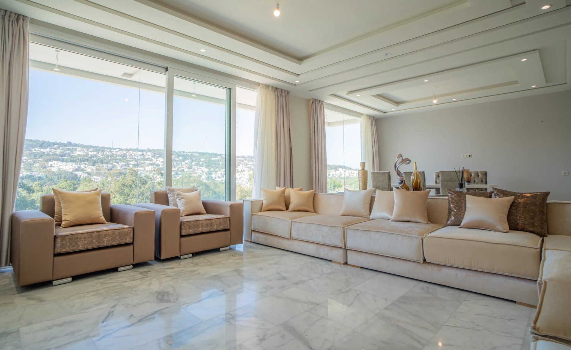 Louer Appartement 3&nbsp;pièces 215&nbsp;m² Tanger