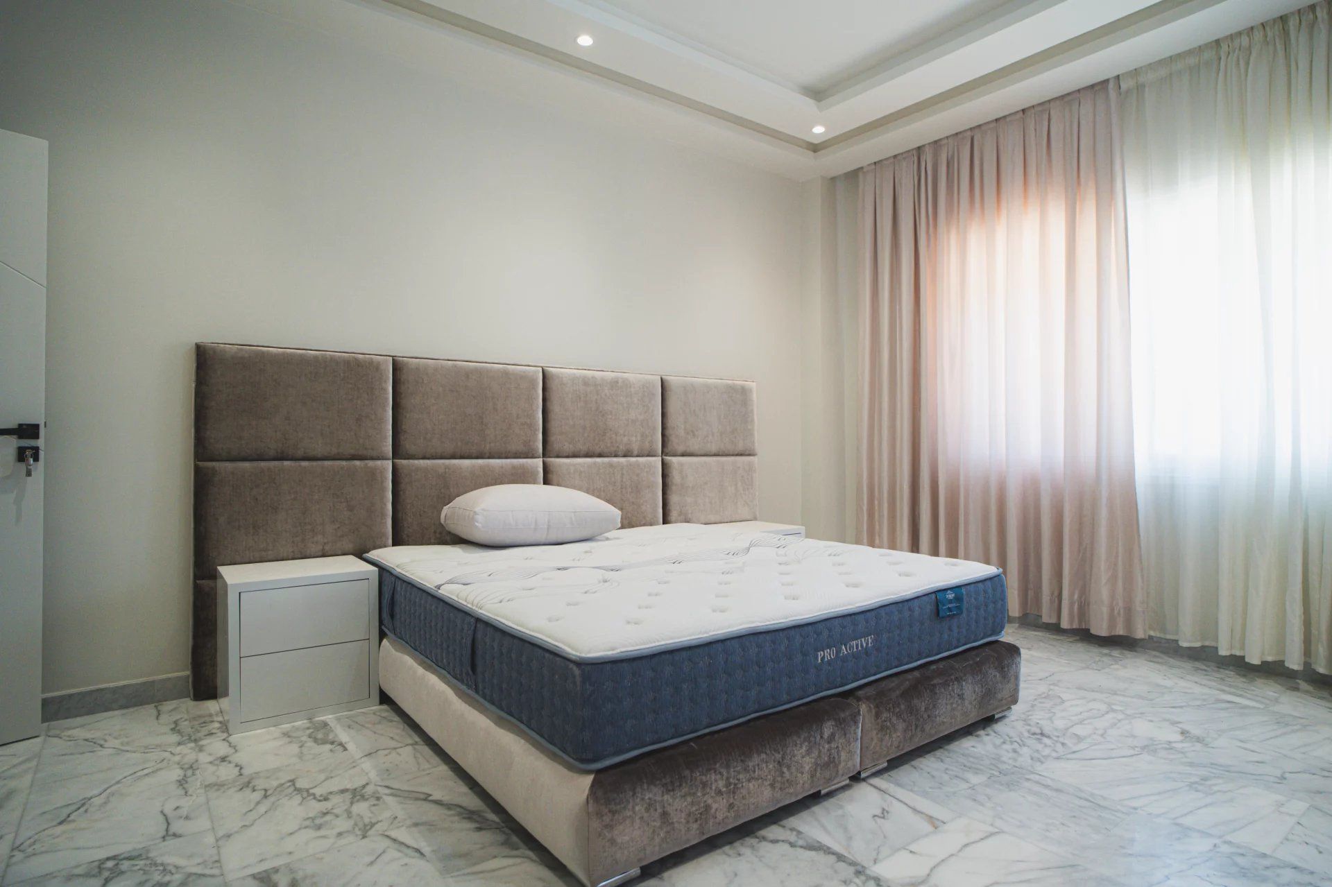 Louer Appartement 3&nbsp;pièces 215&nbsp;m² Tanger