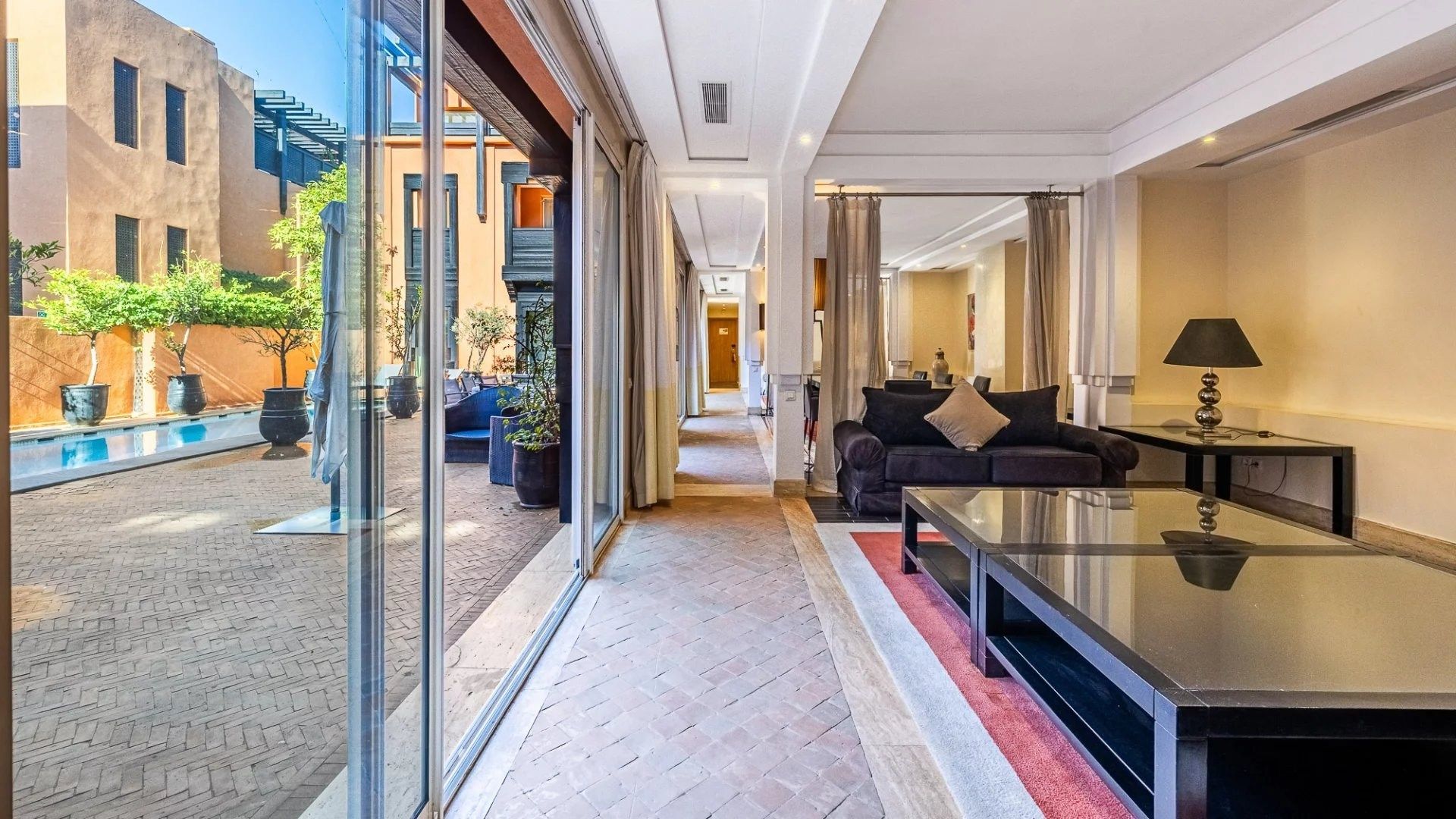 Buy Villa 10&nbsp;rooms 450&nbsp;m² Marrakech