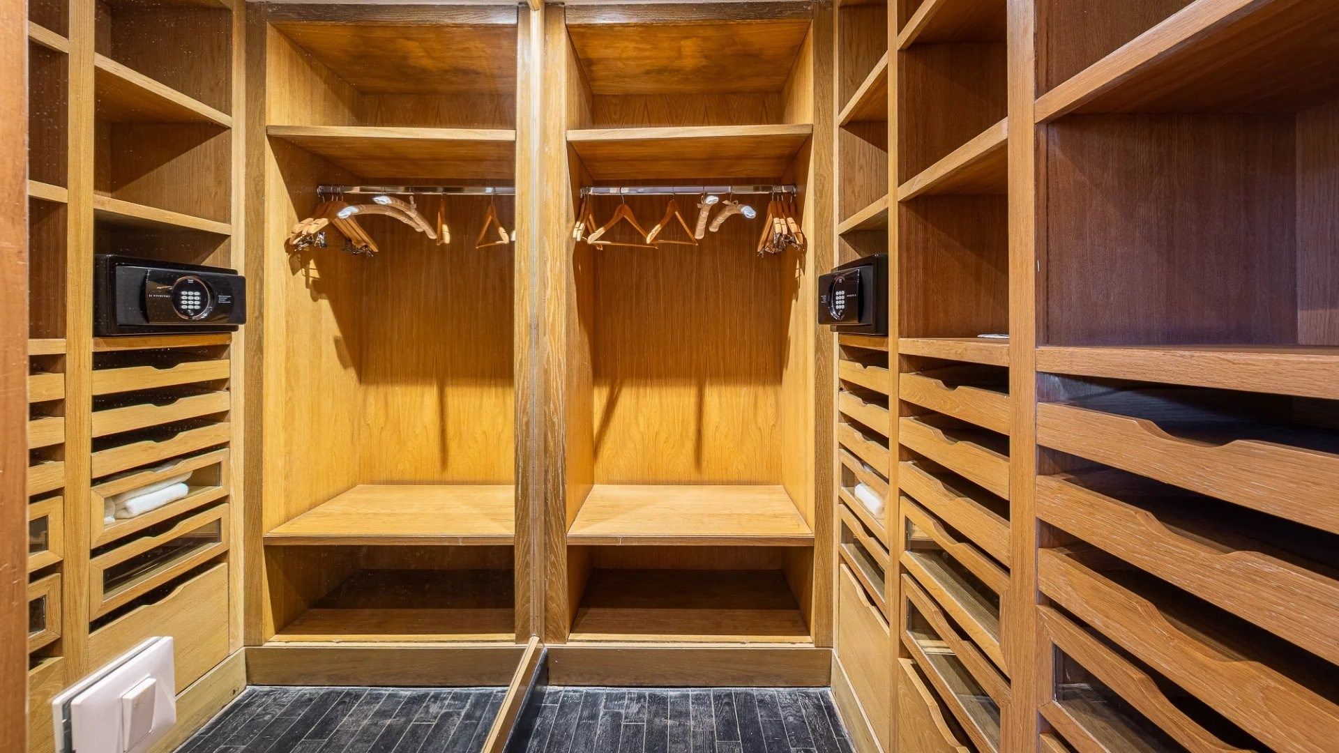 Buy Villa 10&nbsp;rooms 450&nbsp;m² Marrakech