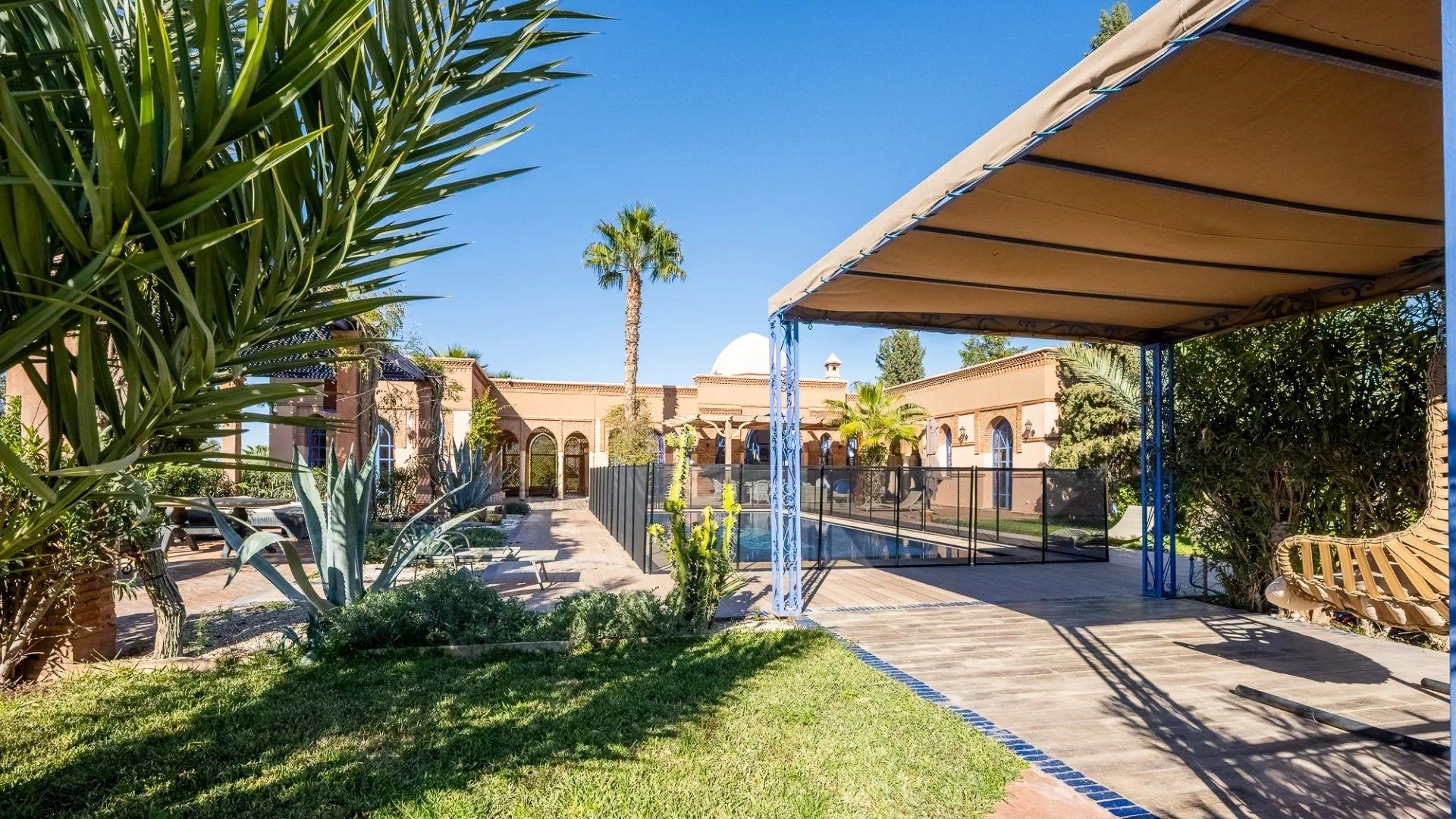Buy Villa 6&nbsp;rooms 300&nbsp;m² Marrakech
