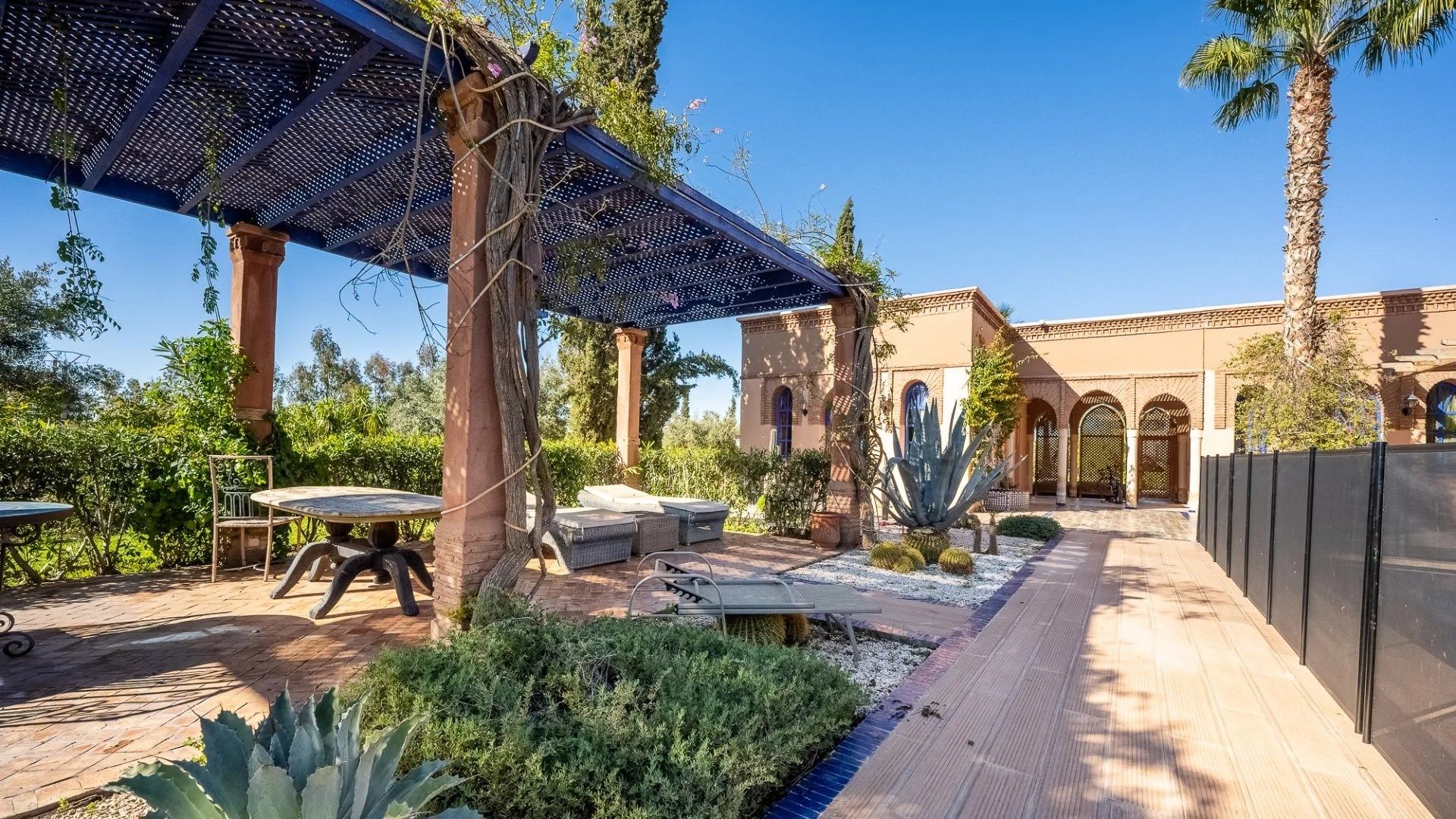 Buy Villa 6&nbsp;rooms 300&nbsp;m² Marrakech