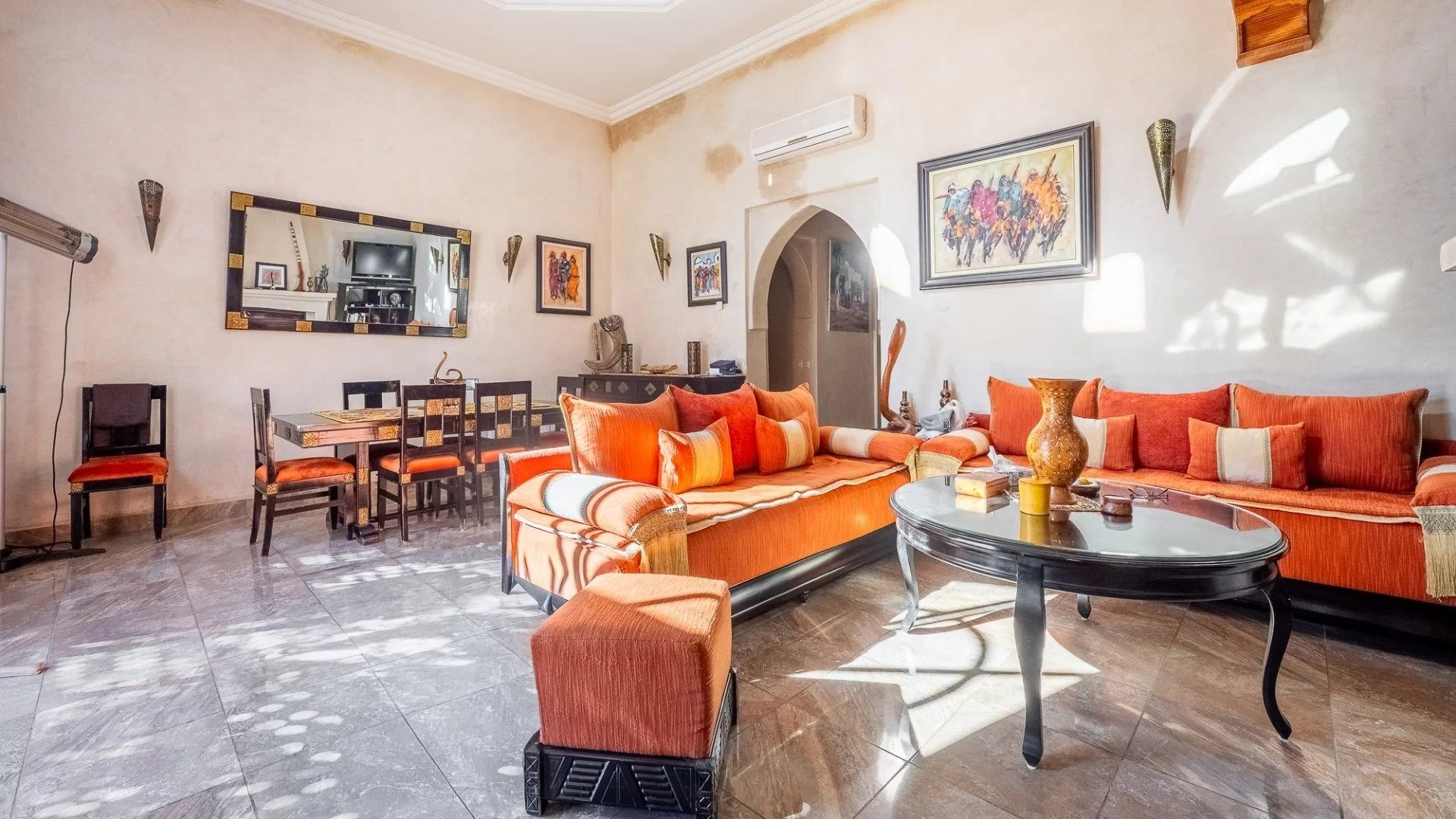 Buy Villa 6&nbsp;rooms 300&nbsp;m² Marrakech