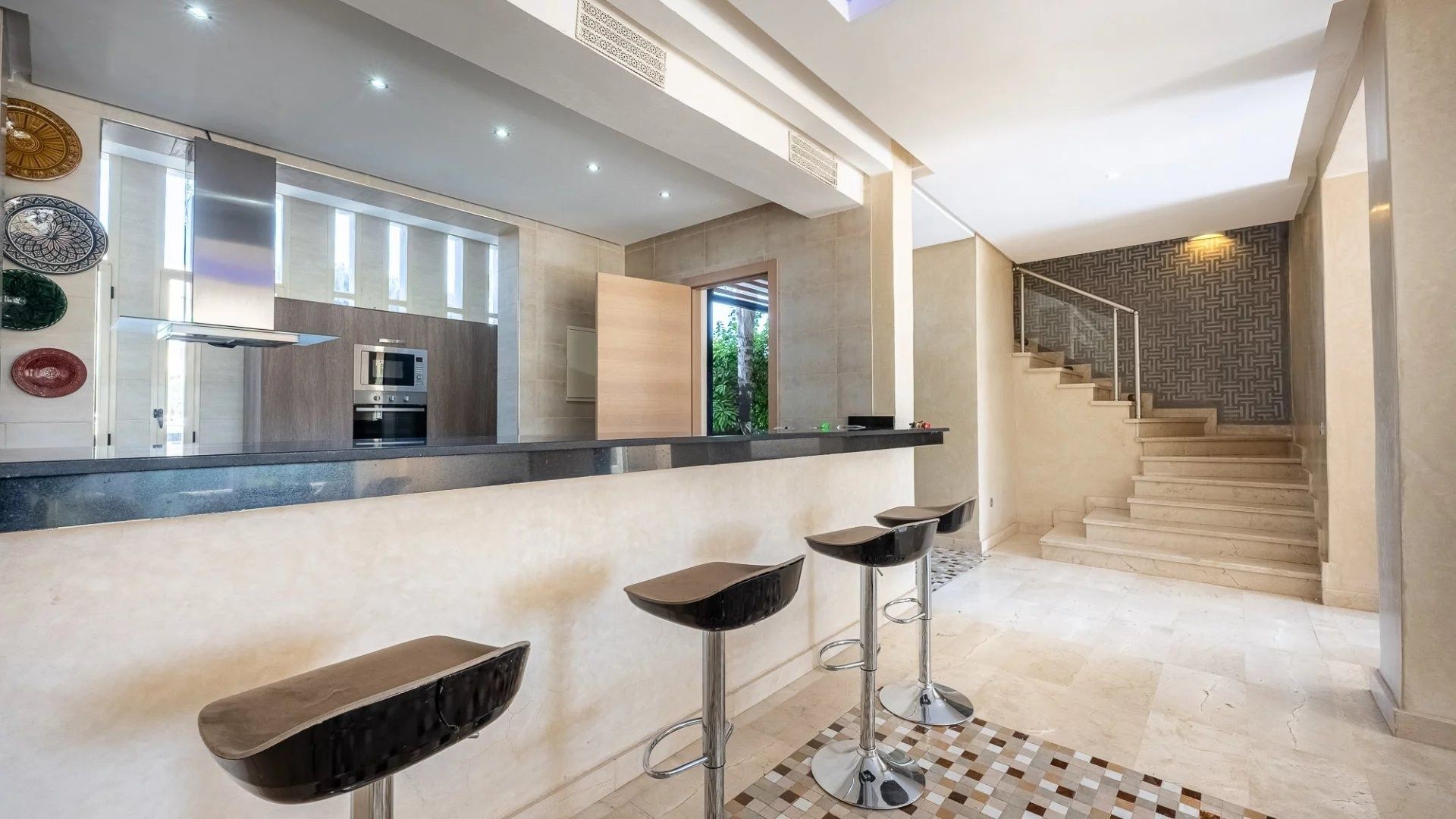 Louer Villa 6&nbsp;pièces 240&nbsp;m² Marrakech