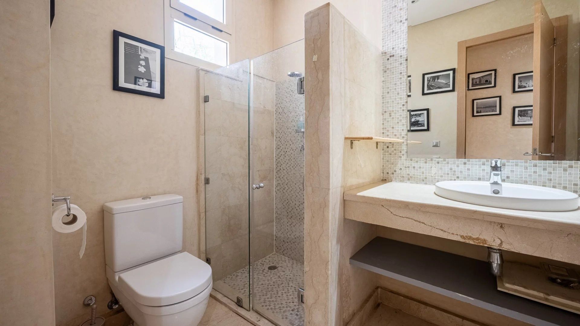 Louer Villa 6&nbsp;pièces 240&nbsp;m² Marrakech