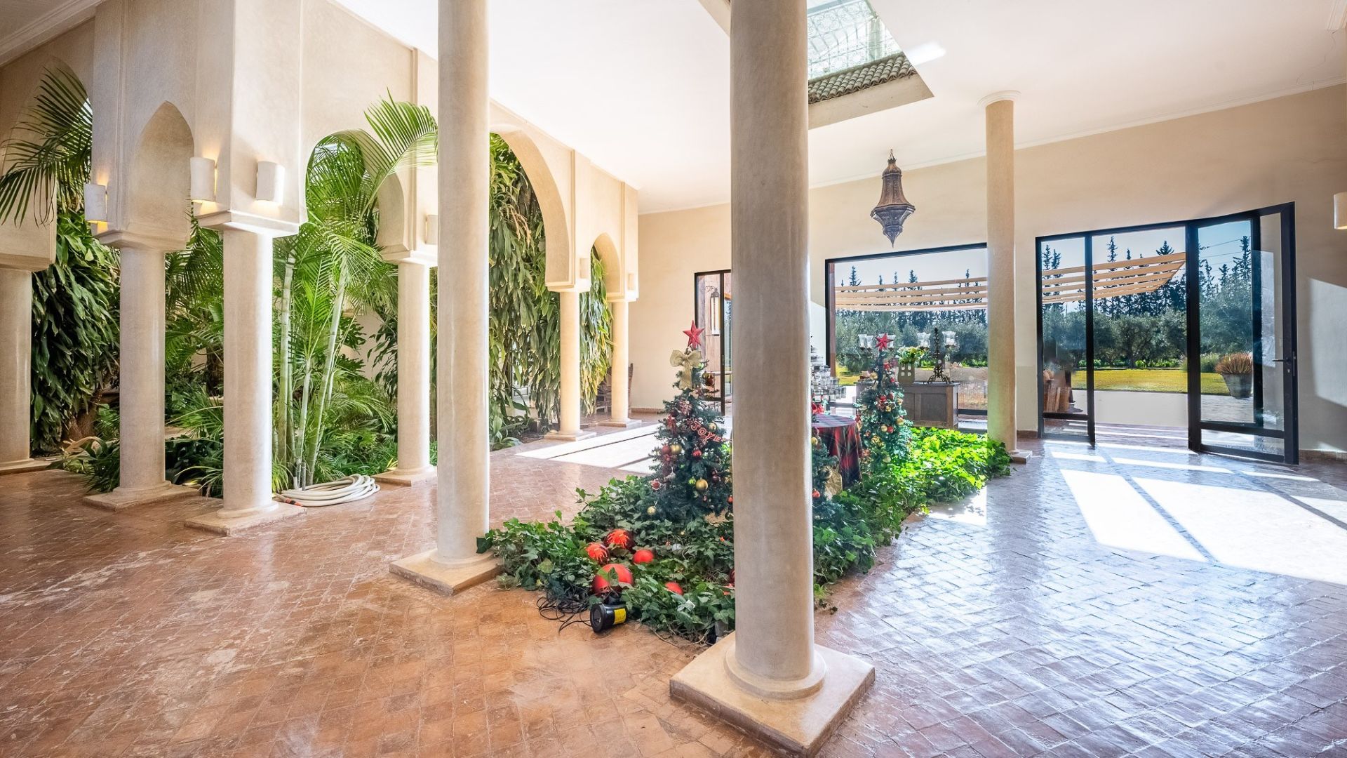 Buy Villa 16&nbsp;rooms 950&nbsp;m² Marrakech