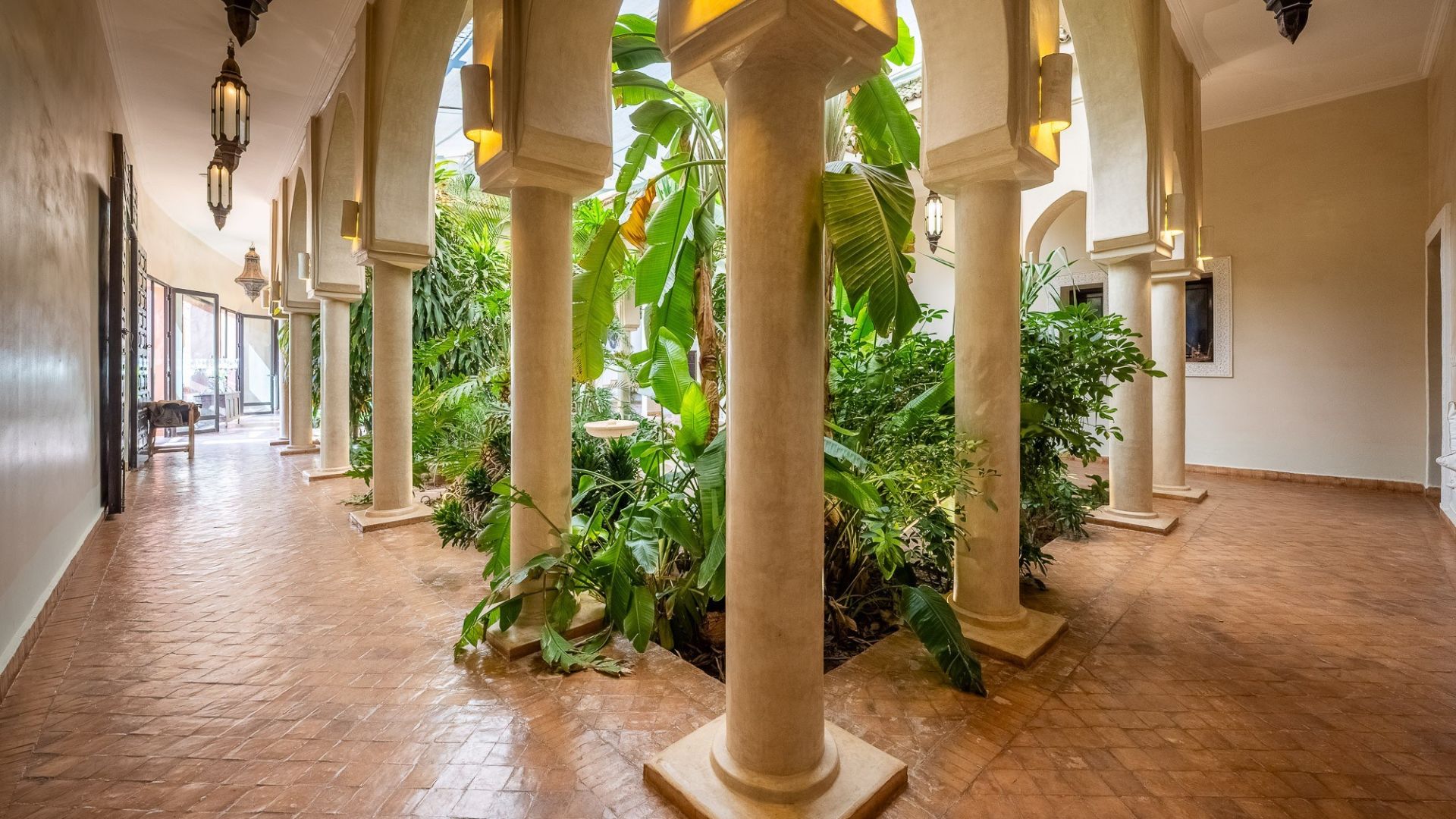 Buy Villa 16&nbsp;rooms 950&nbsp;m² Marrakech
