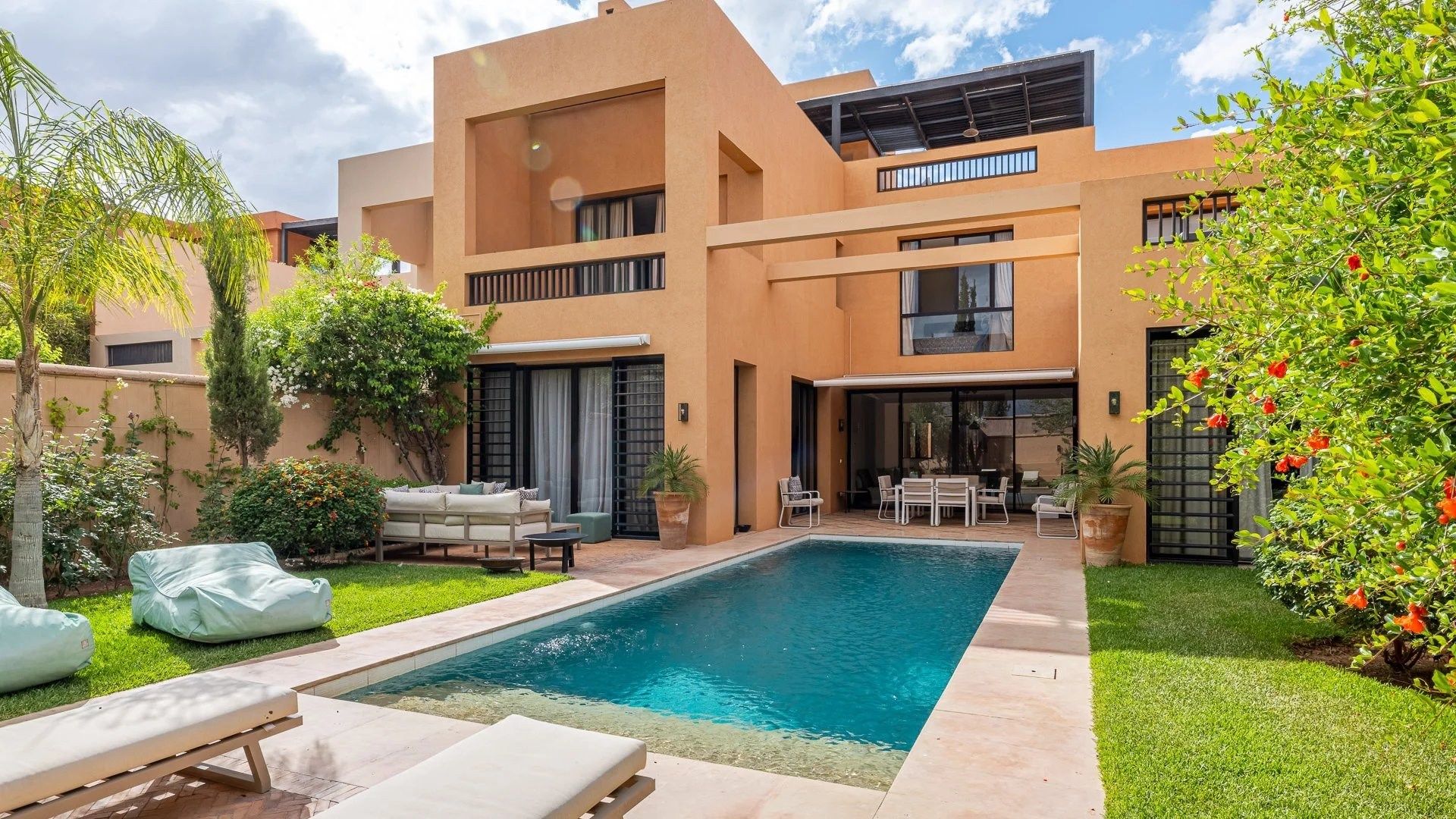 Rent Villa 5&nbsp;rooms 340&nbsp;m² Marrakech