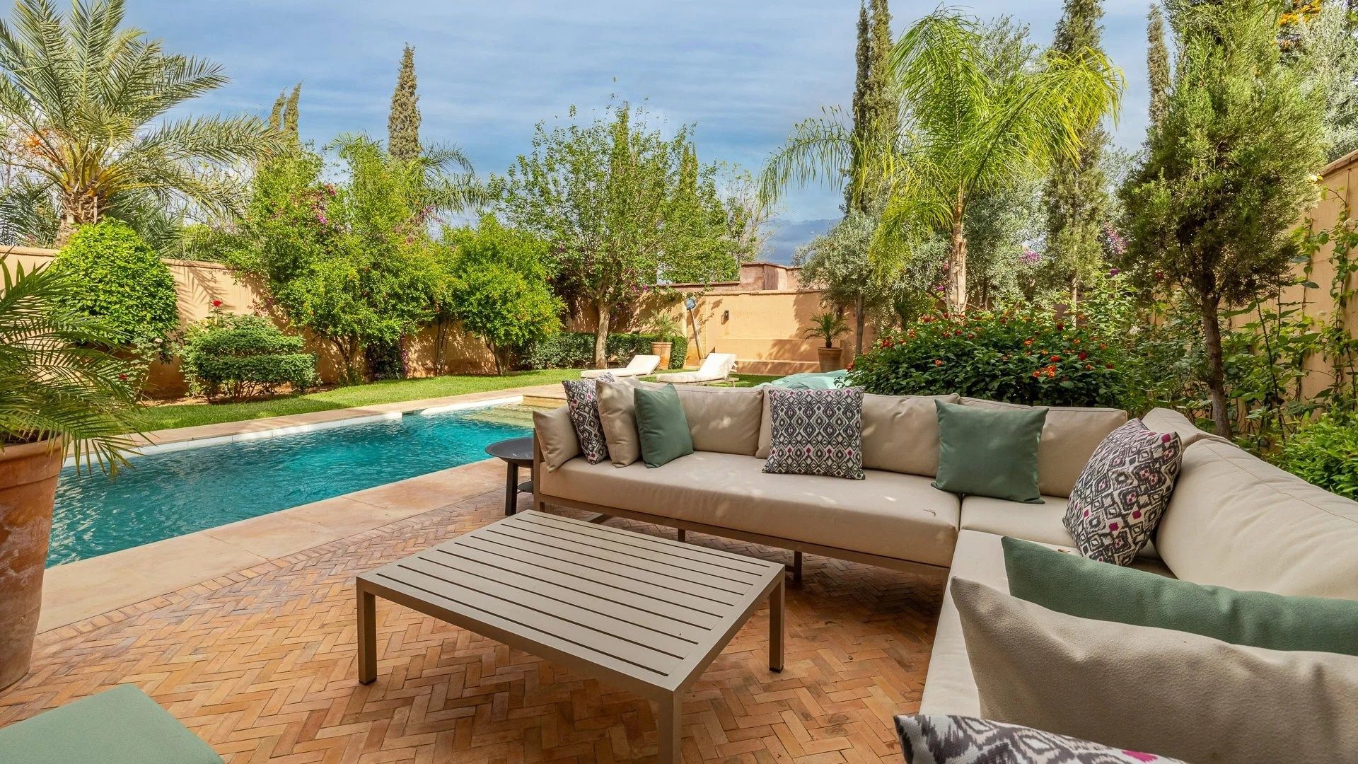 Rent Villa 5&nbsp;rooms 340&nbsp;m² Marrakech