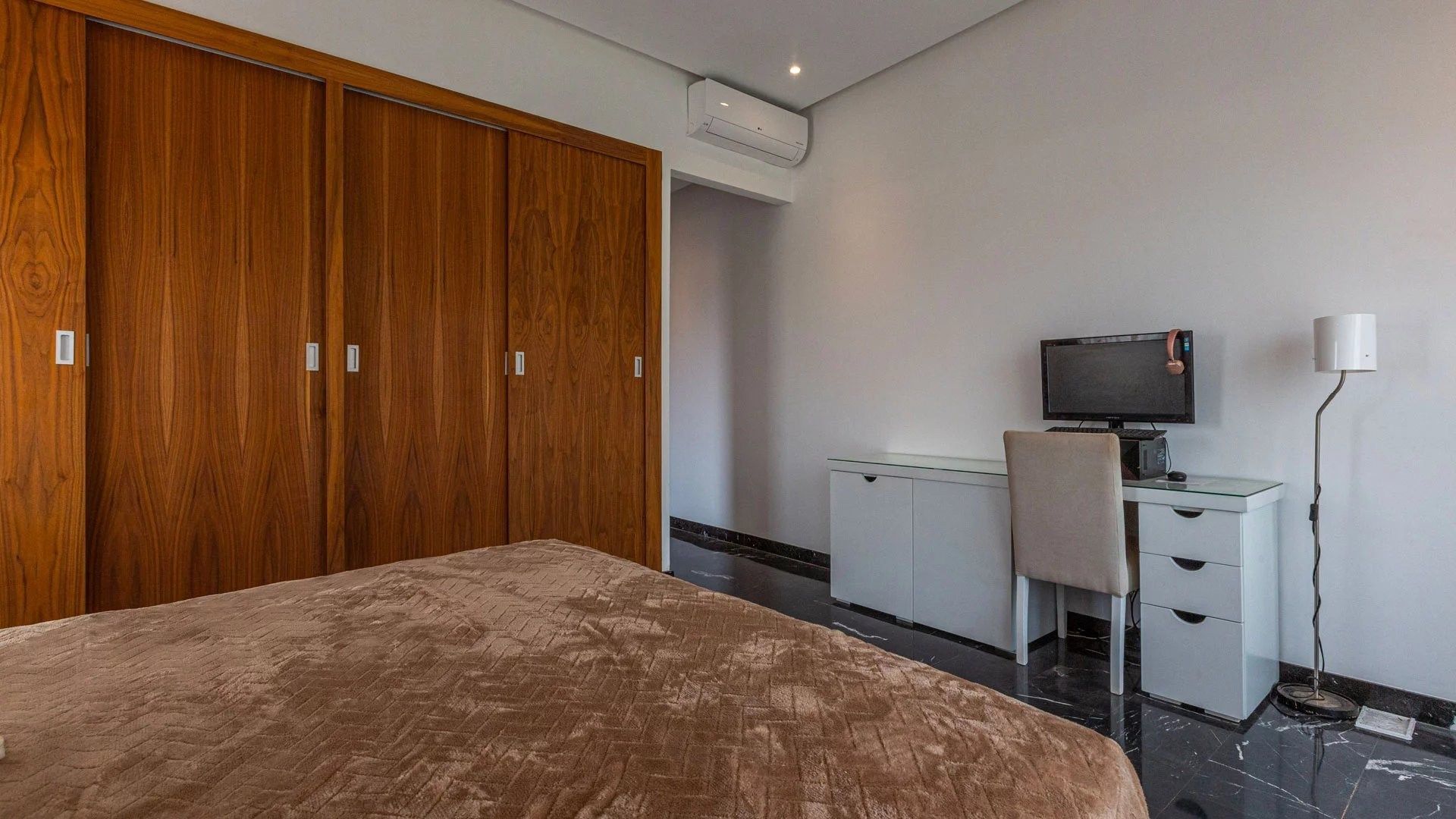 Louer Villa 6&nbsp;pièces 270&nbsp;m² Marrakech