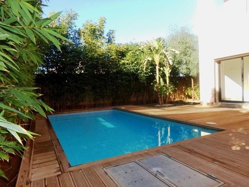Louer Villa 6&nbsp;pièces 240&nbsp;m² Marrakech
