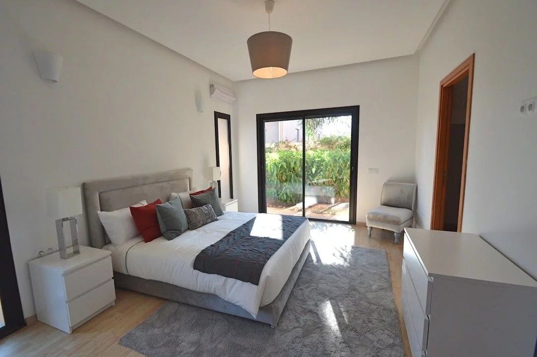Louer Villa 6&nbsp;pièces 240&nbsp;m² Marrakech