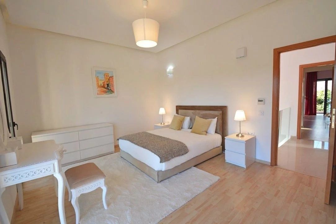 Louer Villa 6&nbsp;pièces 240&nbsp;m² Marrakech