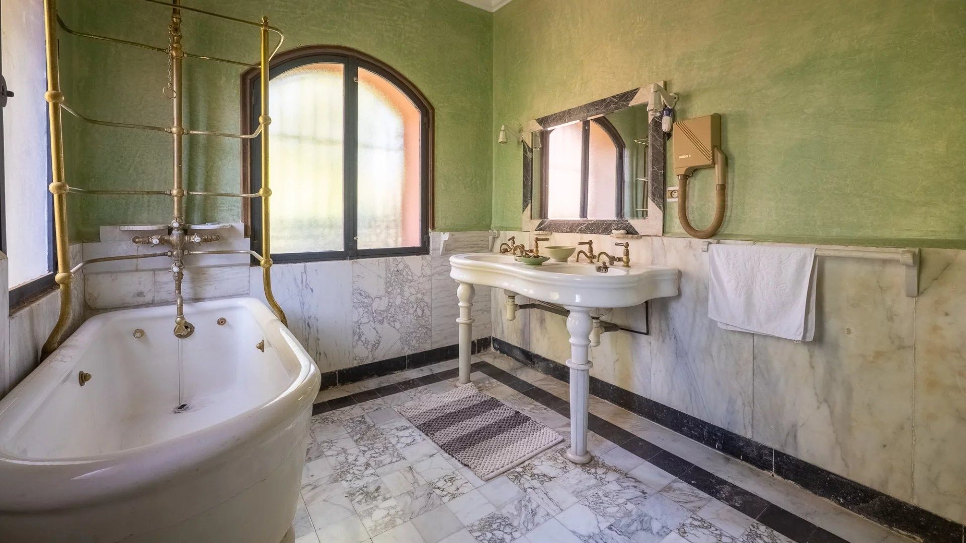 Acheter Villa 16&nbsp;pièces 1100&nbsp;m² Marrakech
