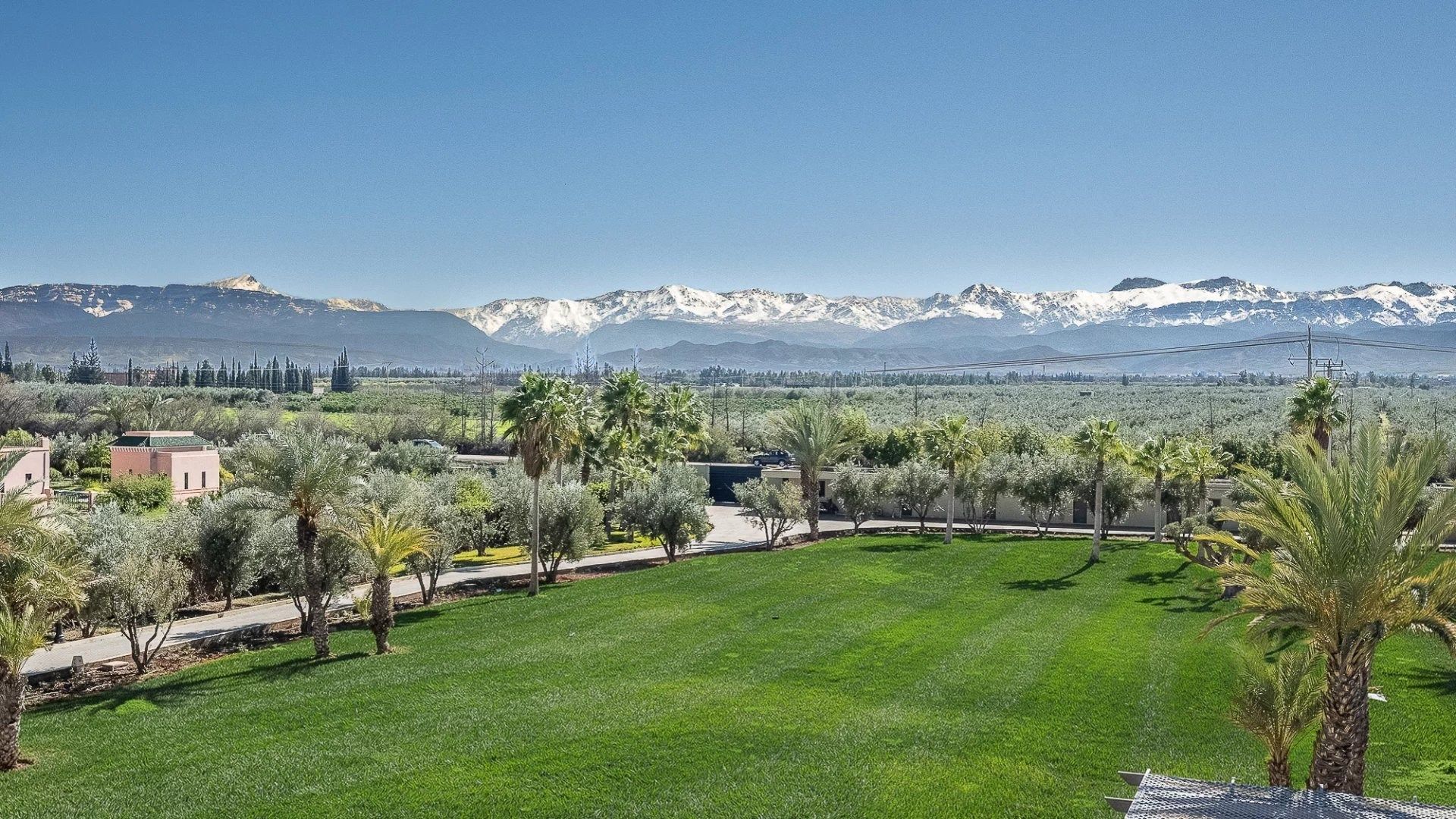 Louer Villa 16&nbsp;pièces 1800&nbsp;m² Marrakech