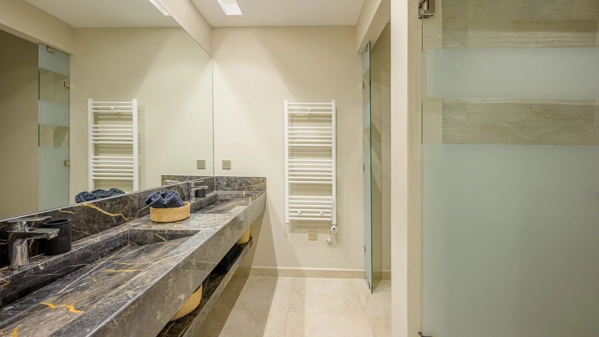 Louer Villa 7&nbsp;pièces 450&nbsp;m² Marrakech