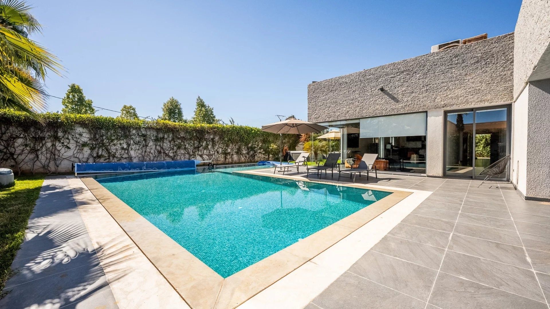 Louer Villa 5&nbsp;pièces 250&nbsp;m² Marrakech