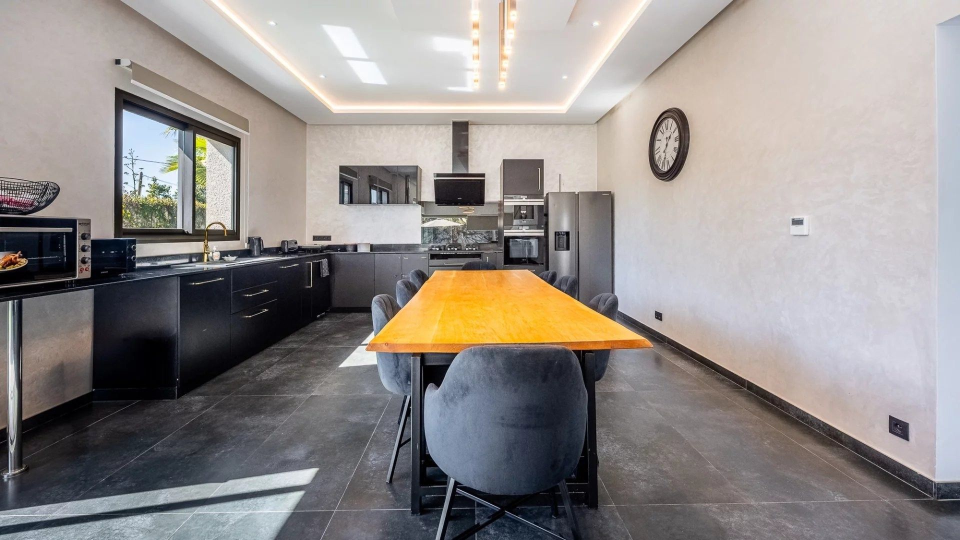 Louer Villa 5&nbsp;pièces 250&nbsp;m² Marrakech