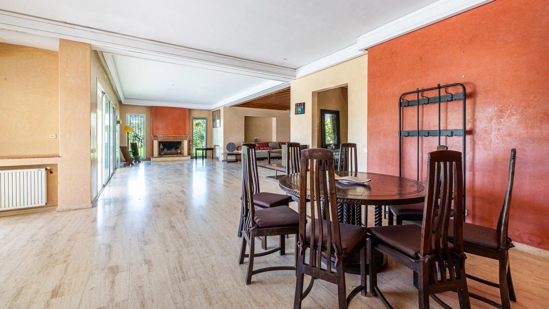 Rent Villa 6&nbsp;rooms 600&nbsp;m² Rabat