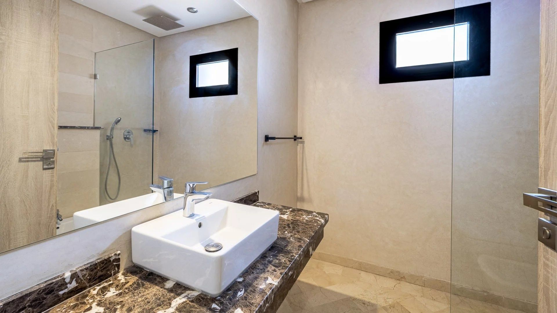 Louer Appartement 5&nbsp;pièces 245&nbsp;m² Marrakech