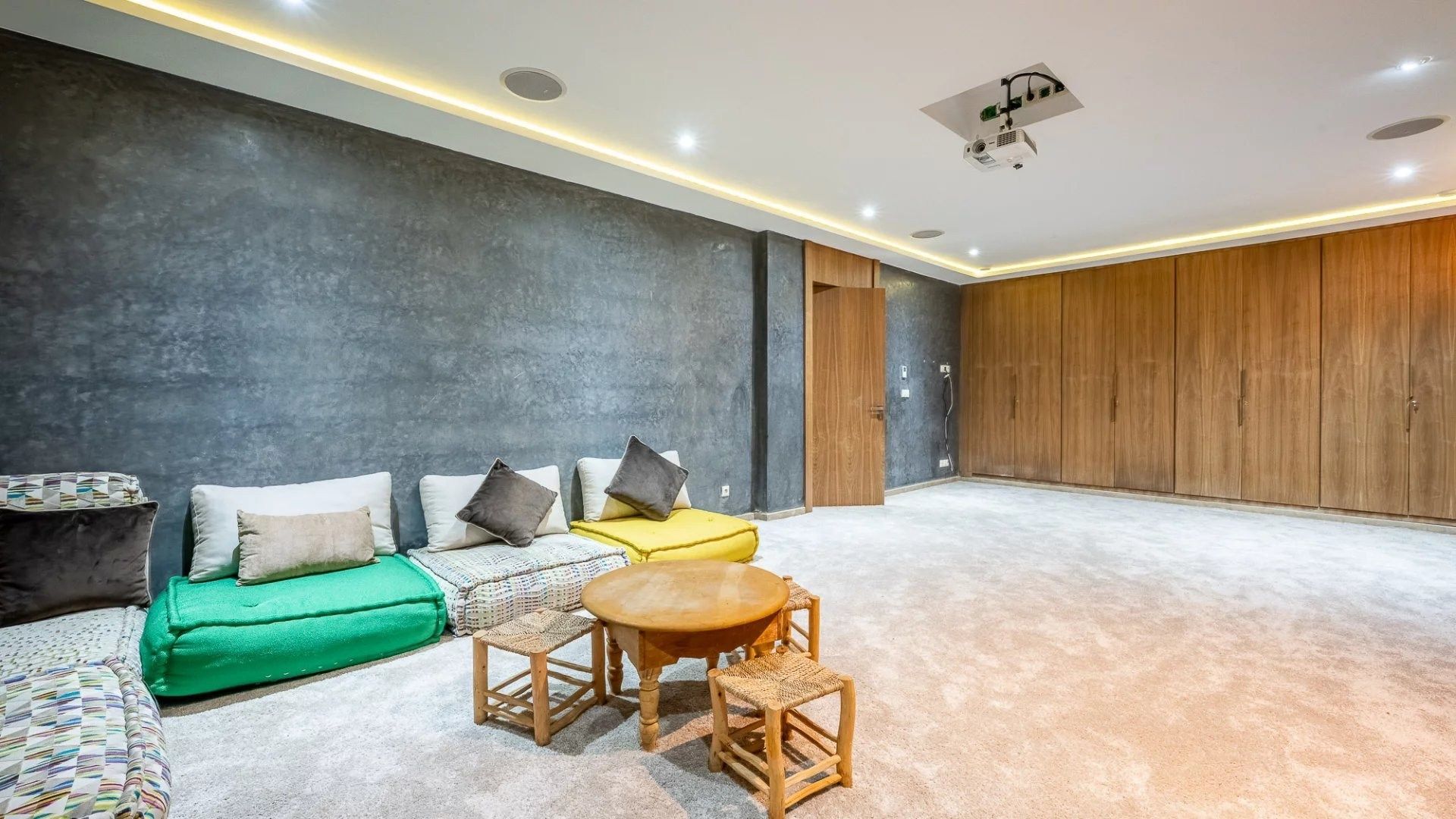 Louer Villa 7&nbsp;pièces 600&nbsp;m² Marrakech