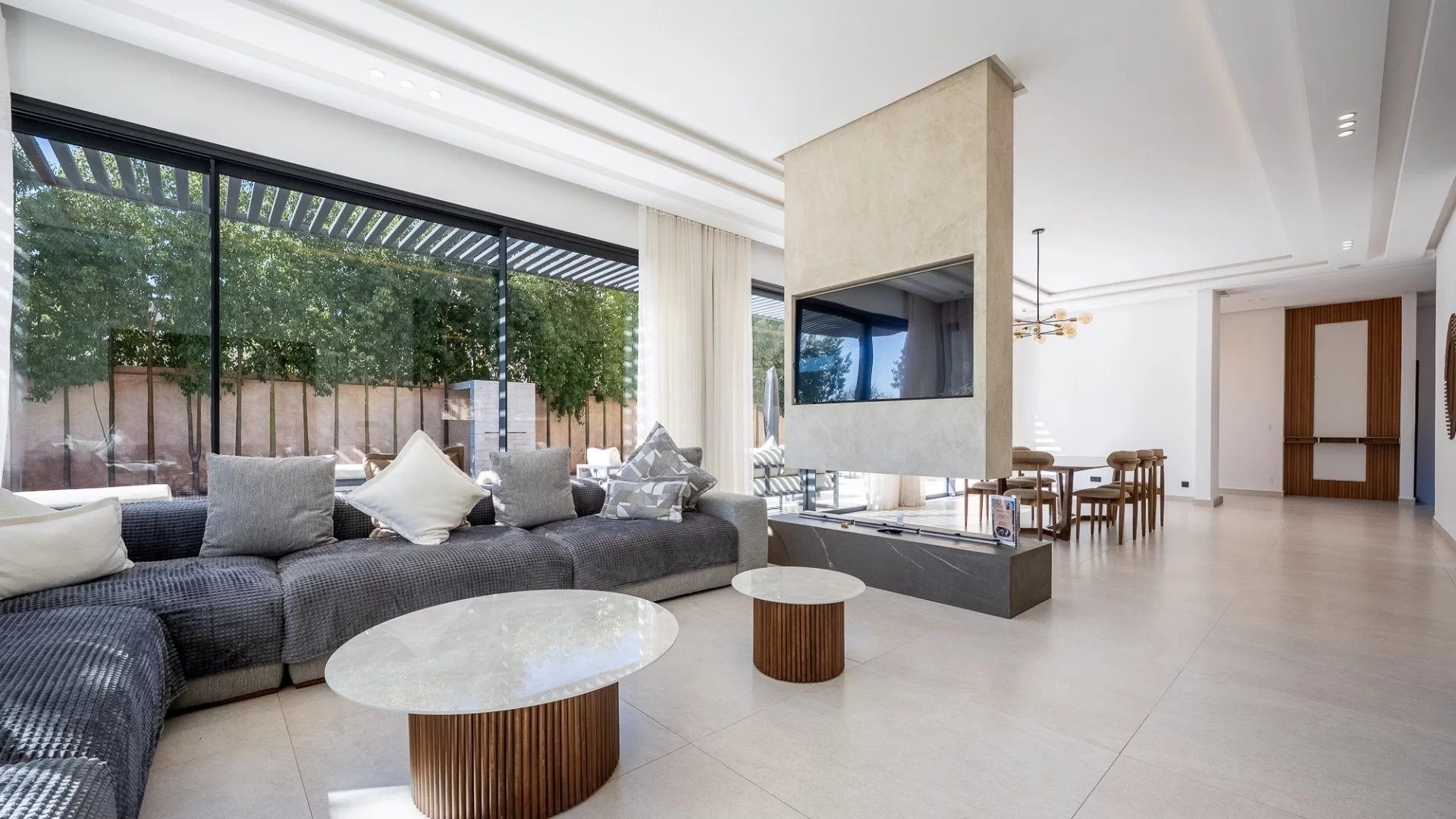 Louer Villa 8&nbsp;pièces 450&nbsp;m² Marrakech
