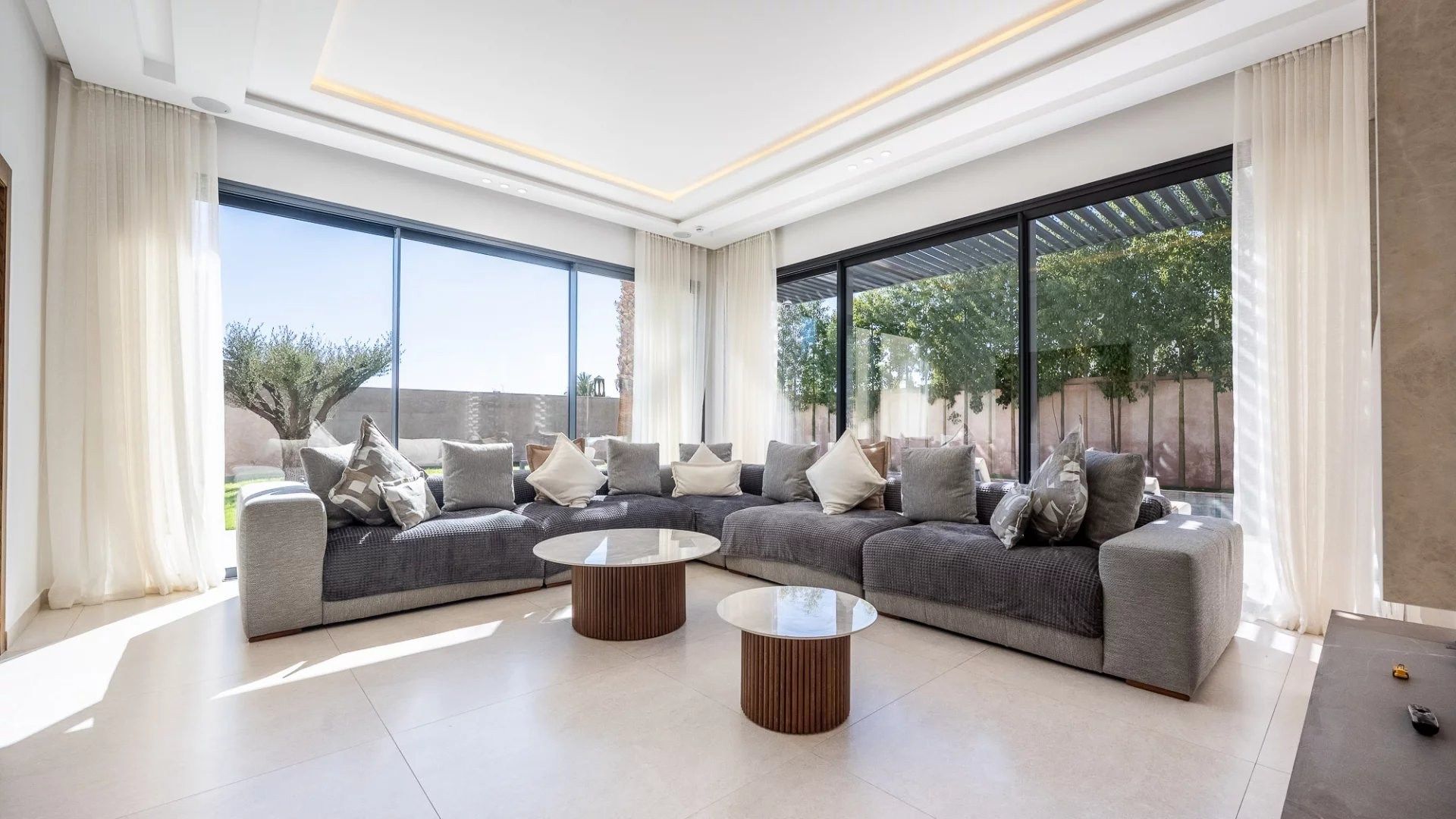 Louer Villa 8&nbsp;pièces 450&nbsp;m² Marrakech