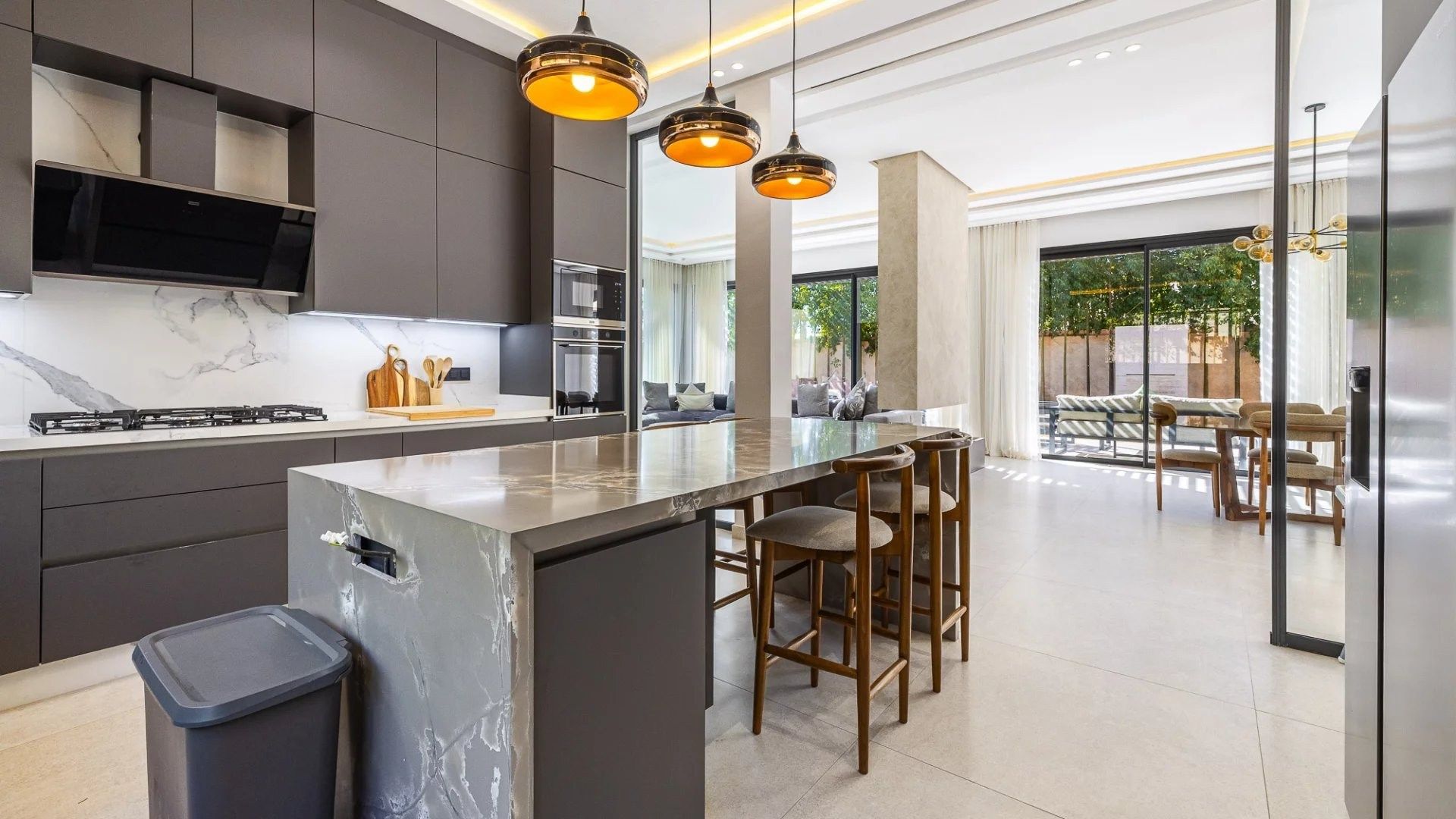 Louer Villa 8&nbsp;pièces 450&nbsp;m² Marrakech