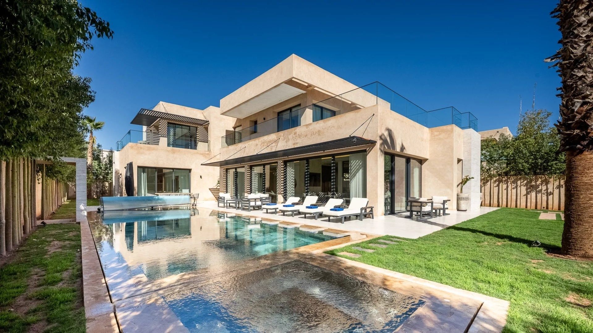 Louer Villa 8&nbsp;pièces 450&nbsp;m² Marrakech