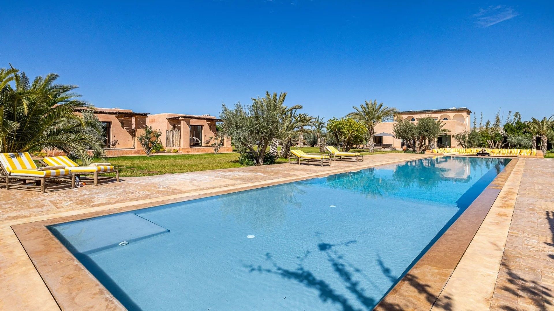 Buy House 13&nbsp;rooms 540&nbsp;m² Marrakech