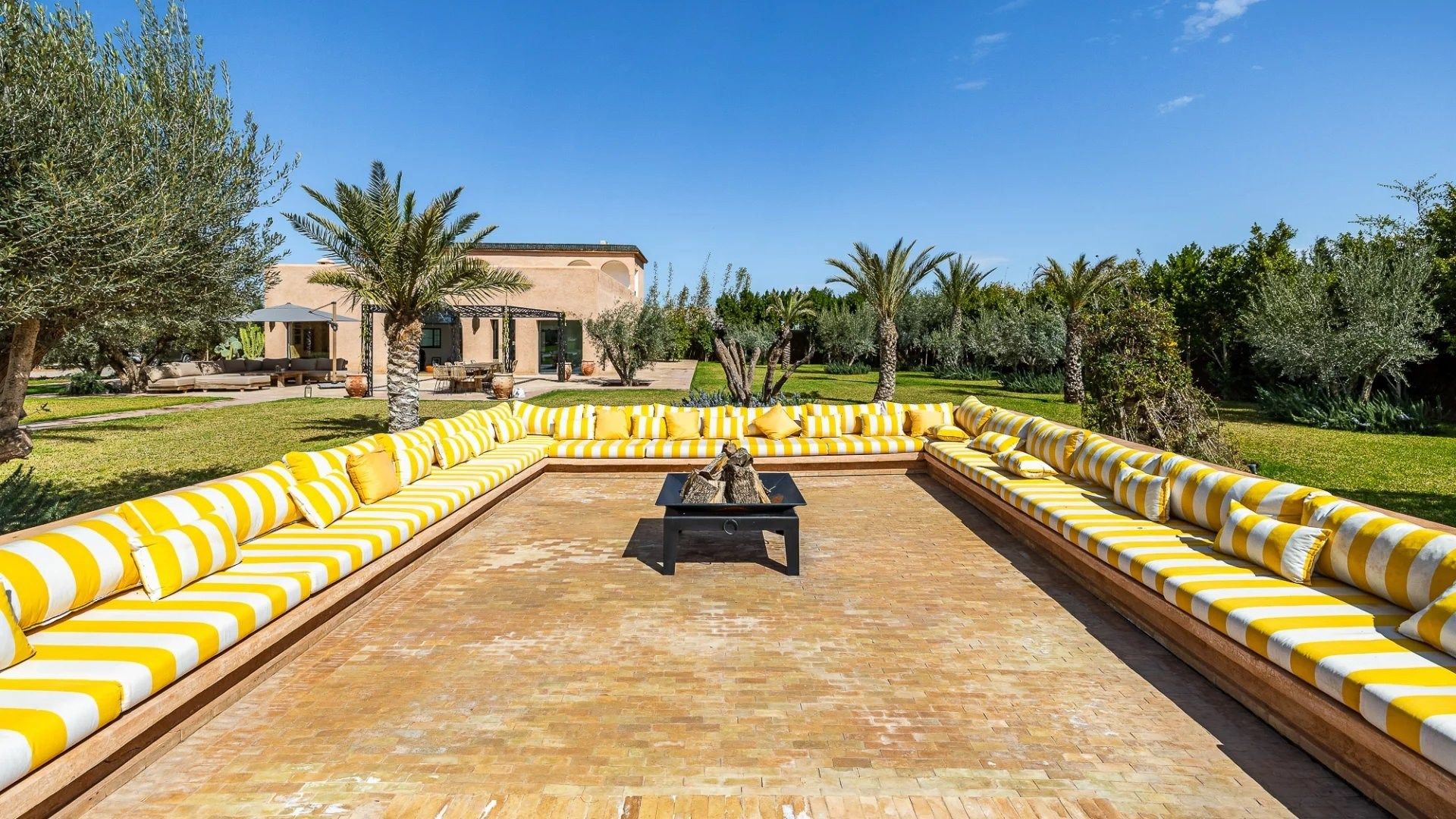 Buy House 13&nbsp;rooms 540&nbsp;m² Marrakech