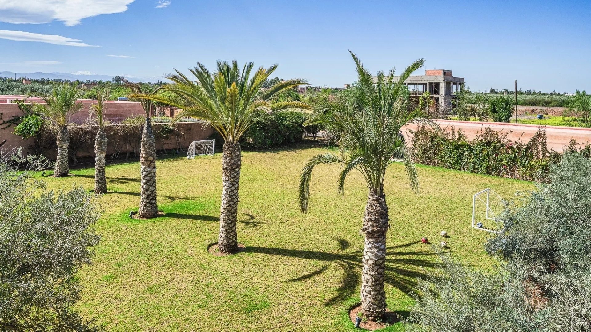Buy House 13&nbsp;rooms 540&nbsp;m² Marrakech