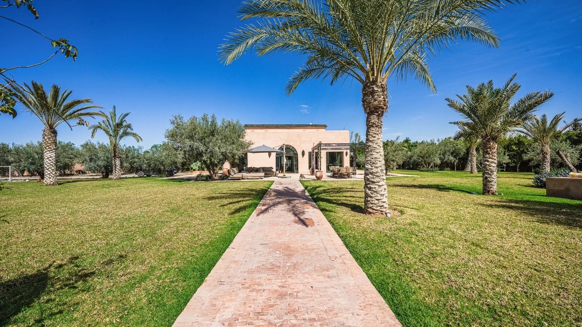 Buy House 13&nbsp;rooms 540&nbsp;m² Marrakech