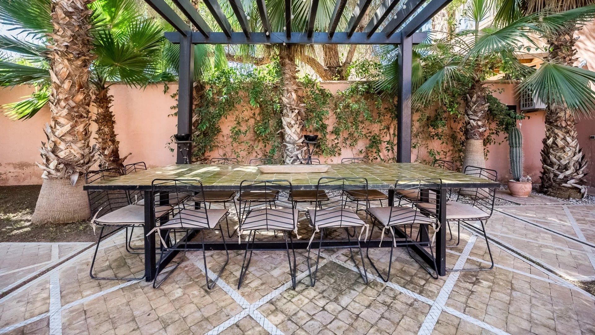 Louer Villa 5&nbsp;pièces 300&nbsp;m² Marrakech