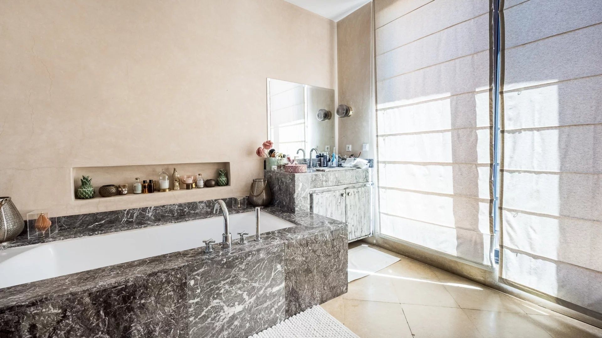 Louer Villa 5&nbsp;pièces 300&nbsp;m² Marrakech