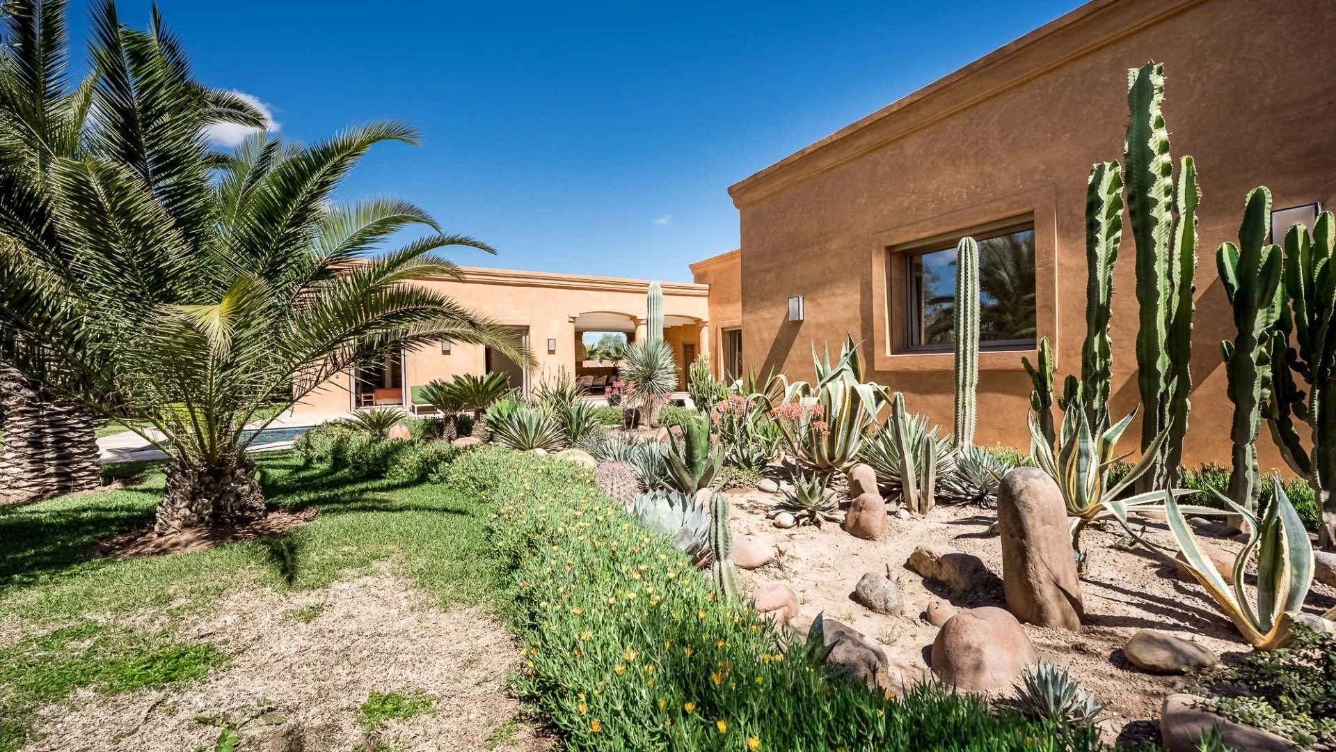 Rent Villa 5&nbsp;rooms 400&nbsp;m² Marrakech