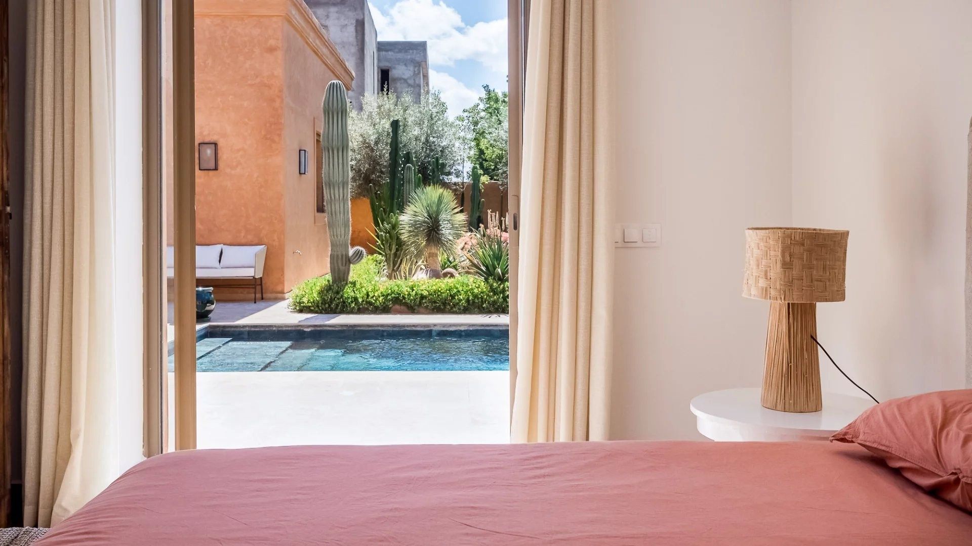 Rent Villa 5&nbsp;rooms 400&nbsp;m² Marrakech