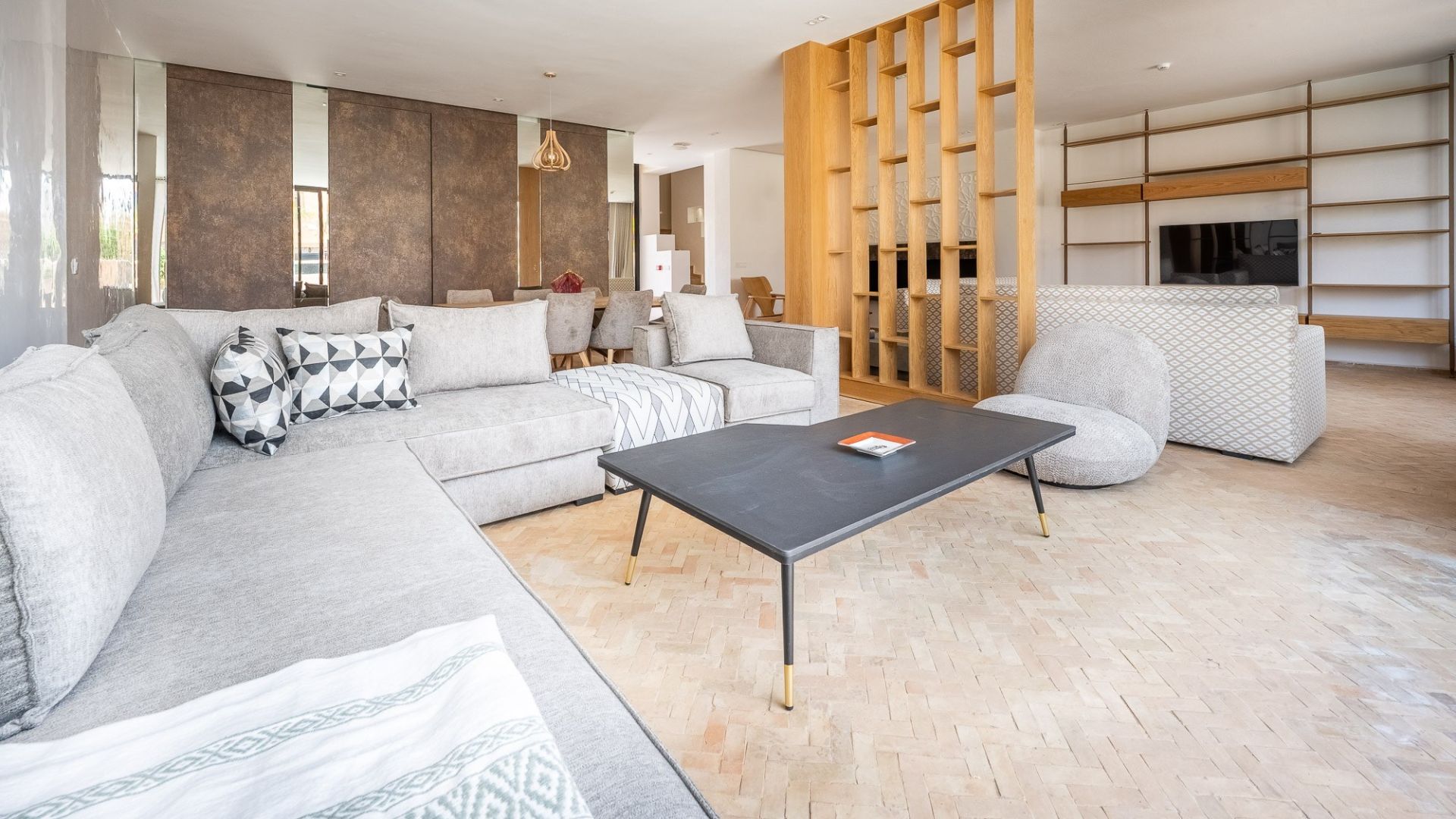 Louer Villa 6&nbsp;pièces 340&nbsp;m² Marrakech