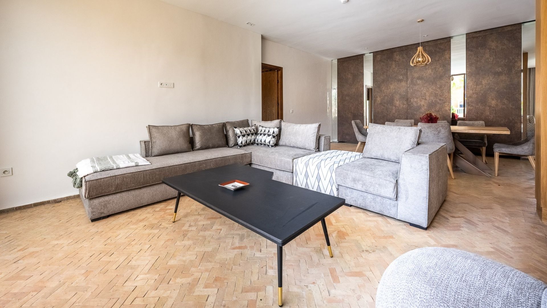 Louer Villa 6&nbsp;pièces 340&nbsp;m² Marrakech