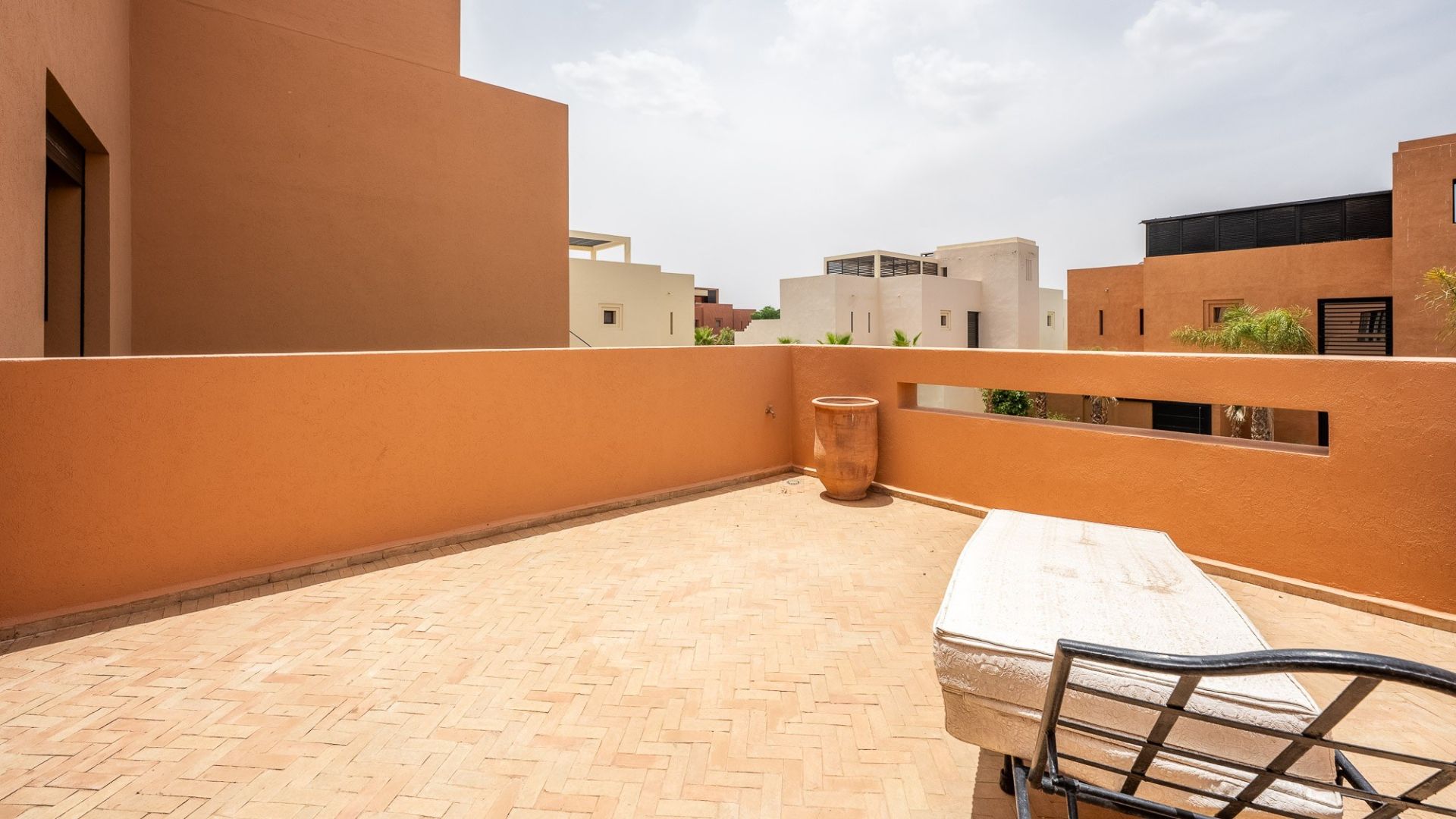 Louer Villa 6&nbsp;pièces 340&nbsp;m² Marrakech