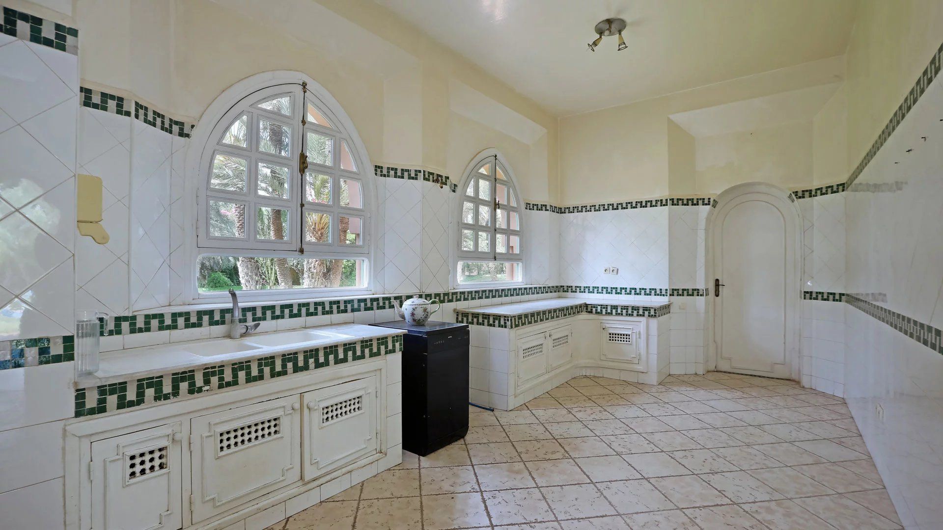 Buy Villa 8&nbsp;rooms 1810&nbsp;m² Marrakech